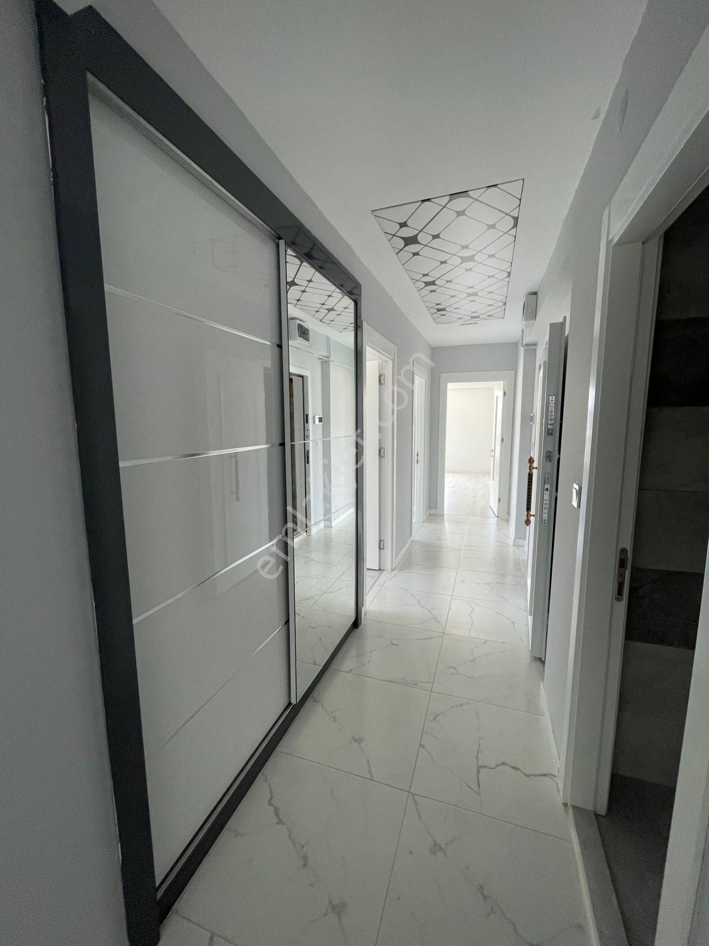 Afyon Üçok Emlaktan Kanlıca Mah Satılık Sıfır Ayarında Lüx 3+1 Daire - Görsel 9