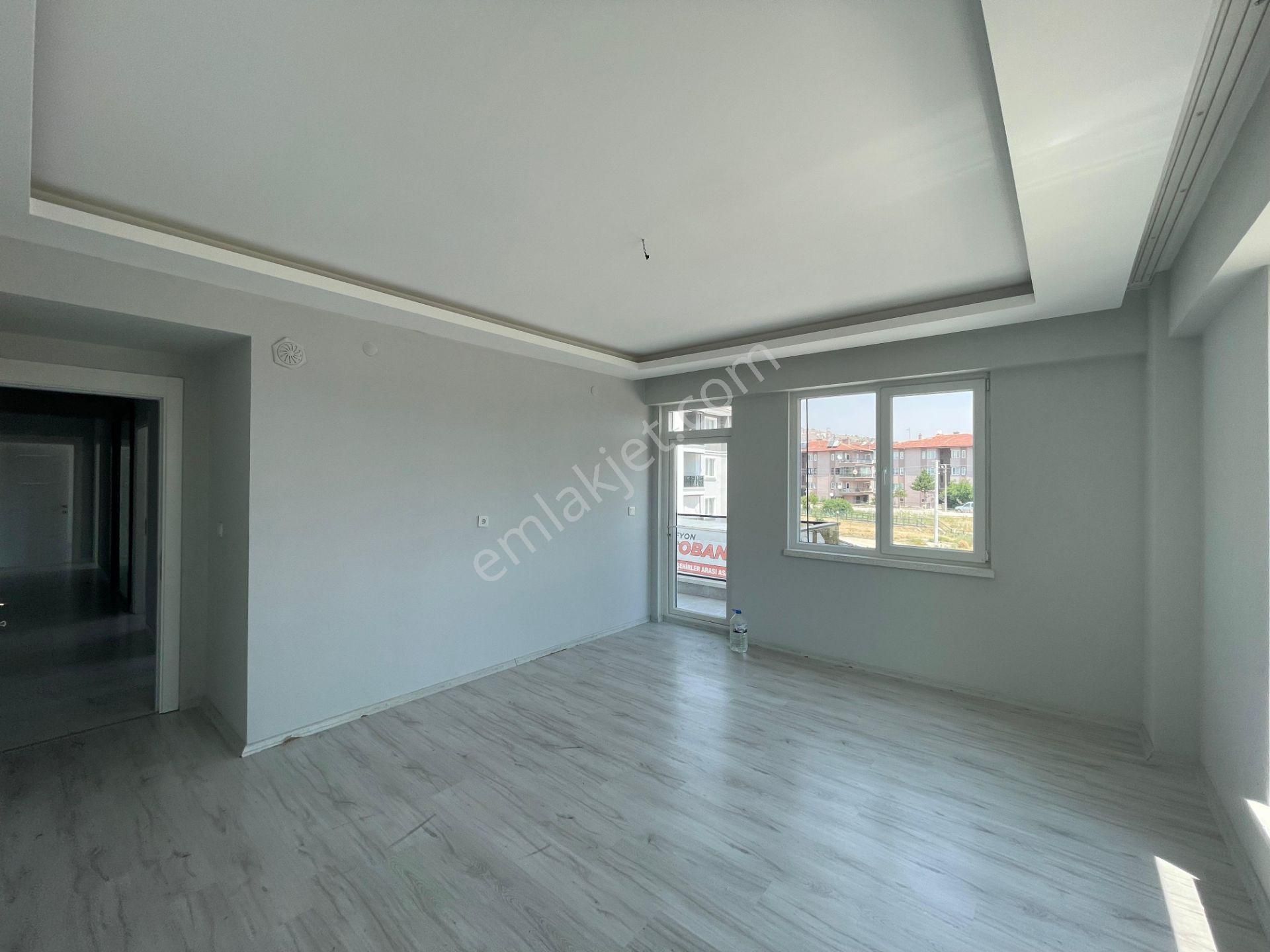 Afyon Üçok Emlaktan Kanlıca Mah Satılık Sıfır Ayarında Lüx 3+1 Daire - Görsel 18