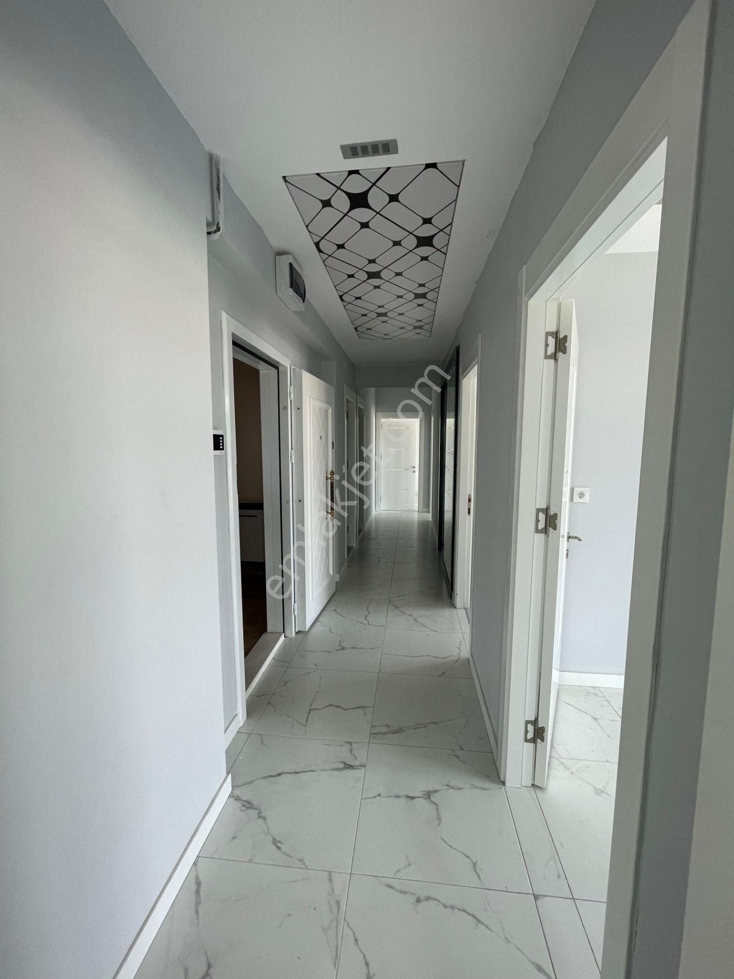 Afyon Üçok Emlaktan Kanlıca Mah Satılık Sıfır Ayarında Lüx 3+1 Daire - Görsel 6