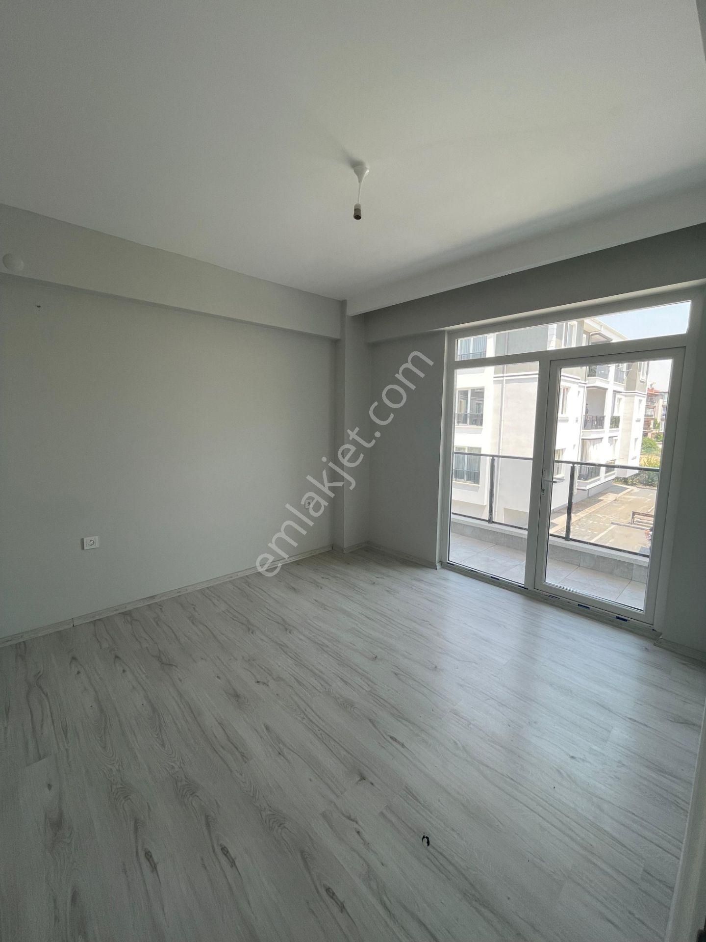 Afyon Üçok Emlaktan Kanlıca Mah Satılık Sıfır Ayarında Lüx 3+1 Daire - Görsel 14