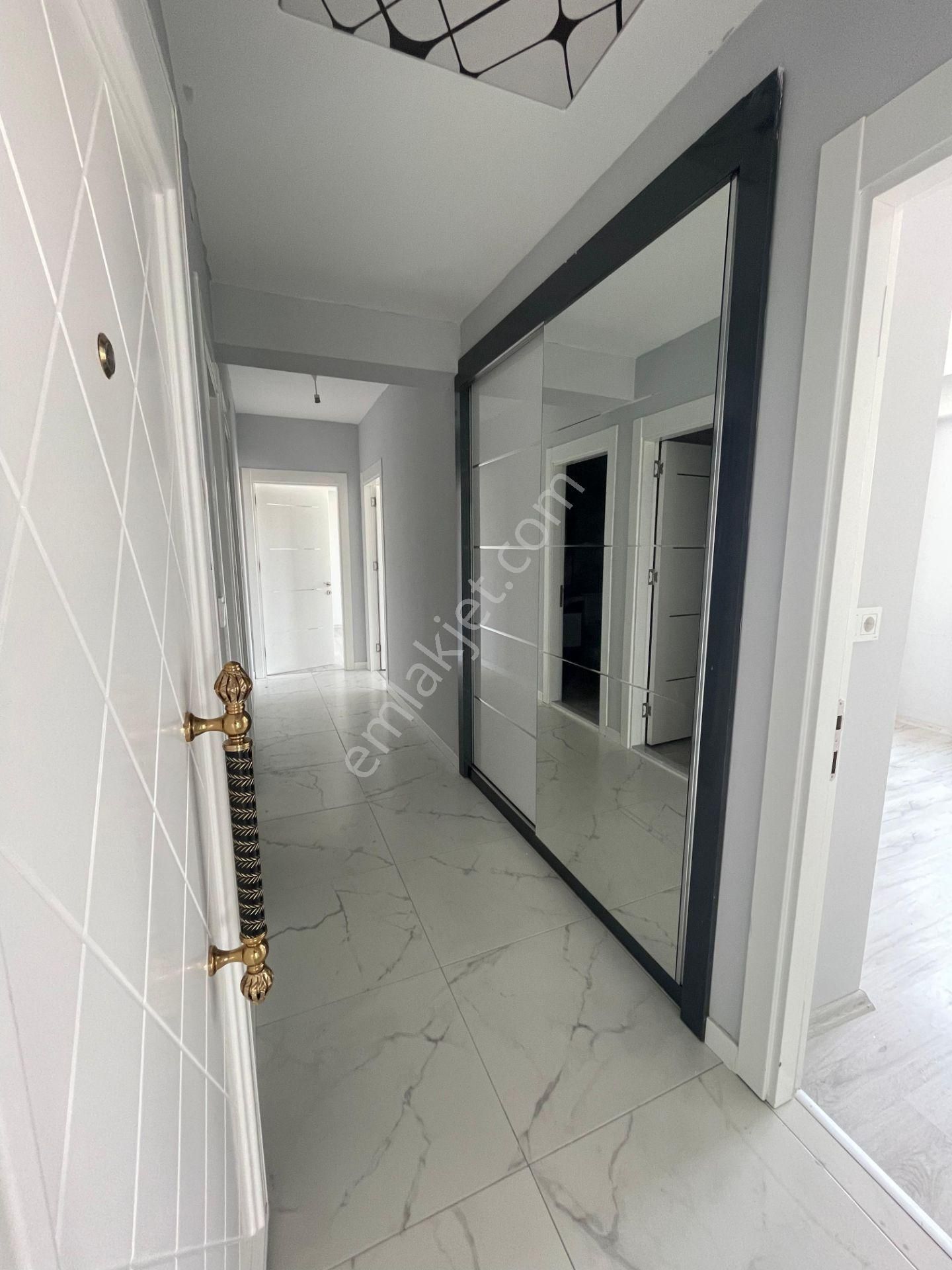 Afyon Üçok Emlaktan Kanlıca Mah Satılık Sıfır Ayarında Lüx 3+1 Daire - Görsel 5