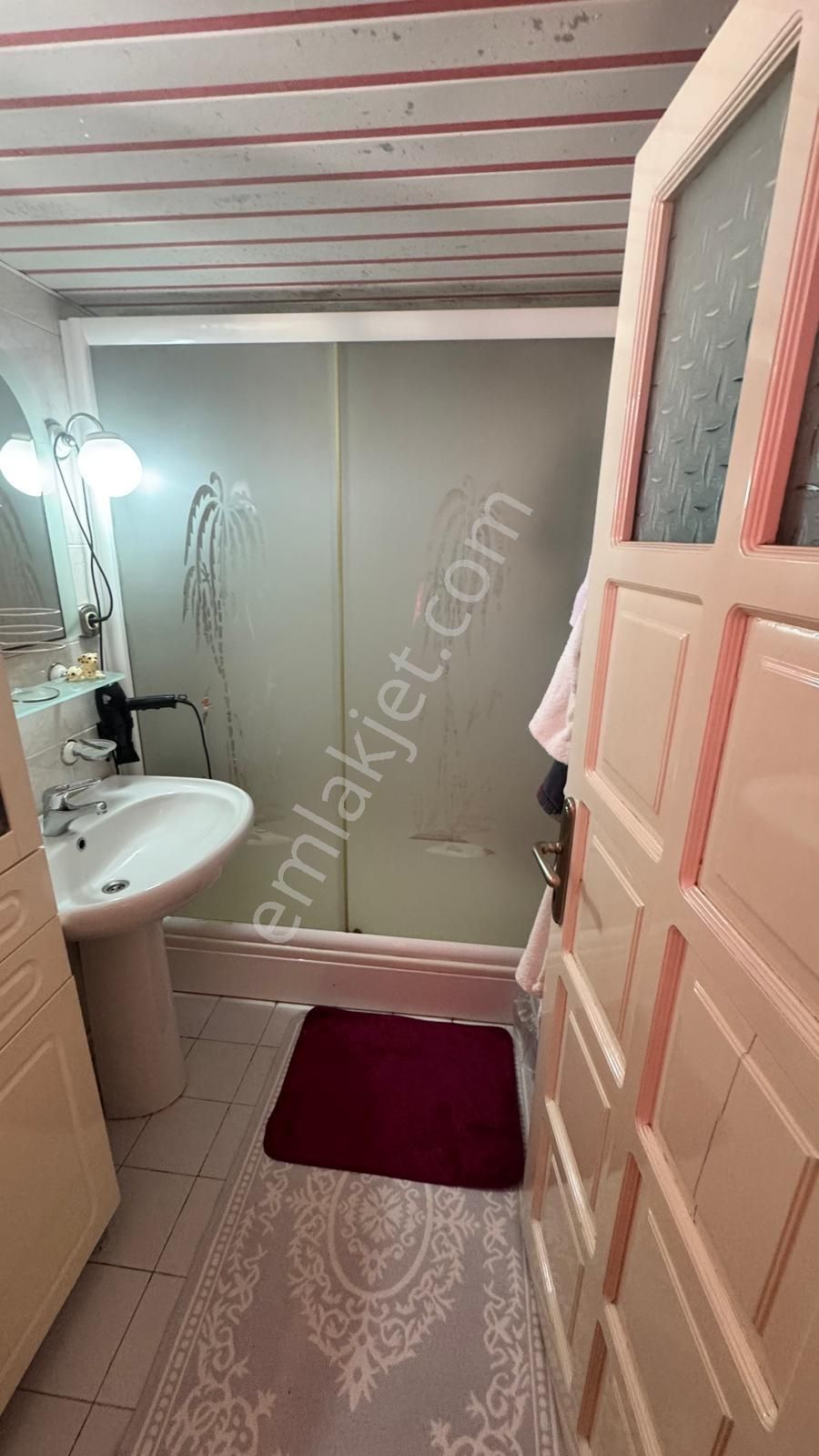 İz'den Merkezi Lokasyon'da Geniş Oturumlu 4+1 Satılık Daire - Görsel 20