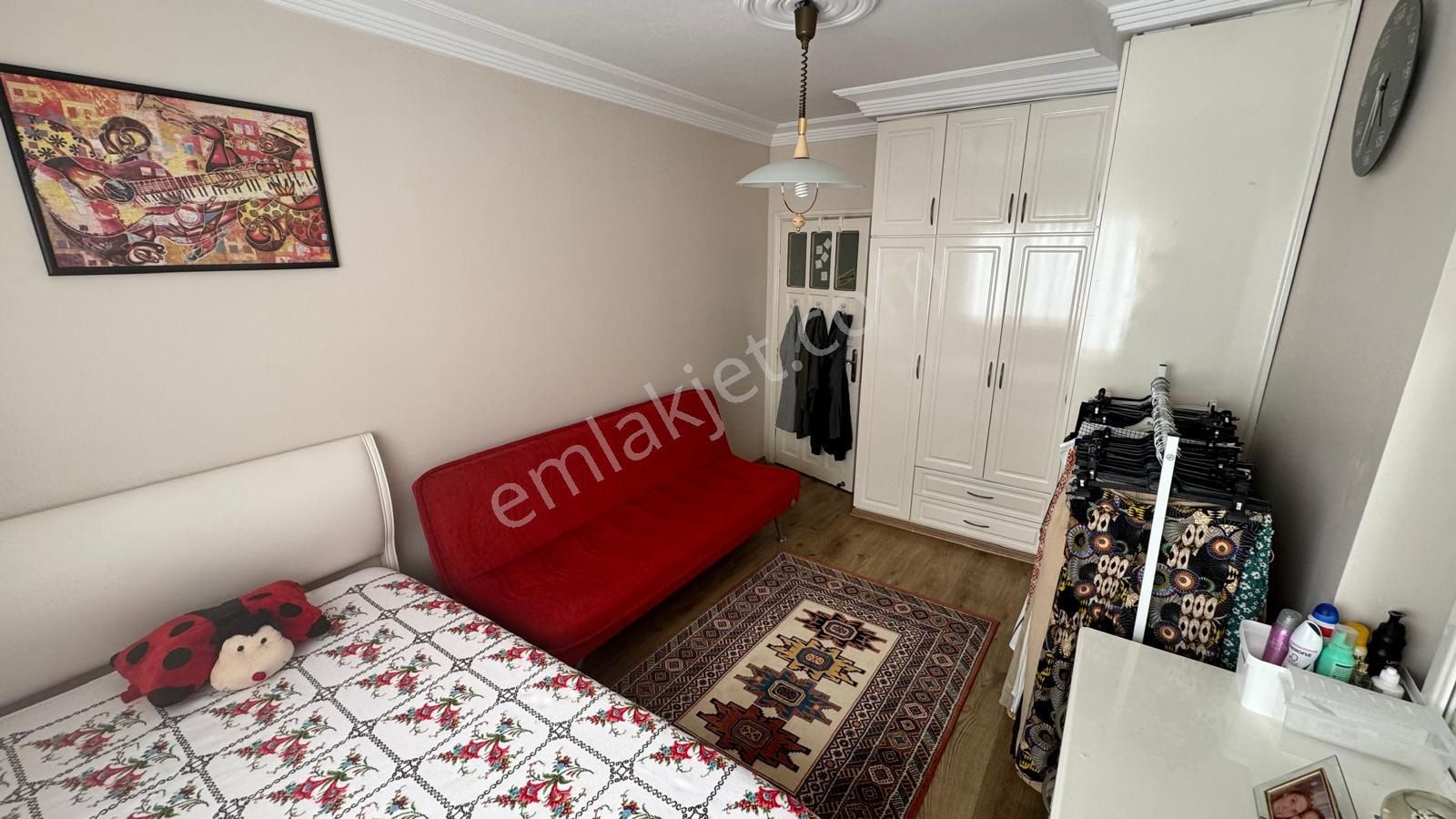 İz'den Merkezi Lokasyon'da Geniş Oturumlu 4+1 Satılık Daire - Görsel 14