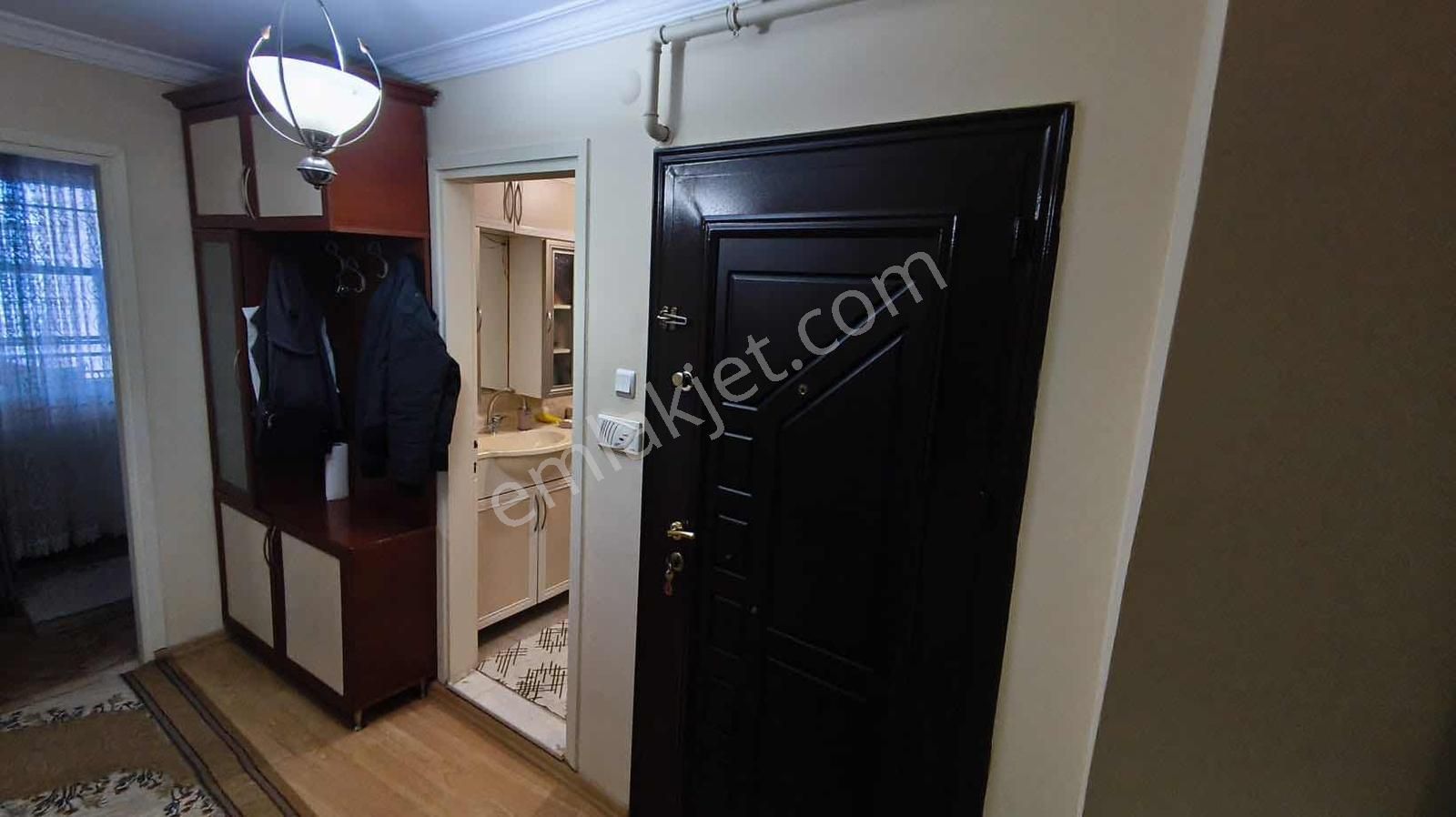 Karabağlar Ordu Caddesi Üzerinde 115 M² 3+1 Doğalgazlı Satılık - Görsel 24