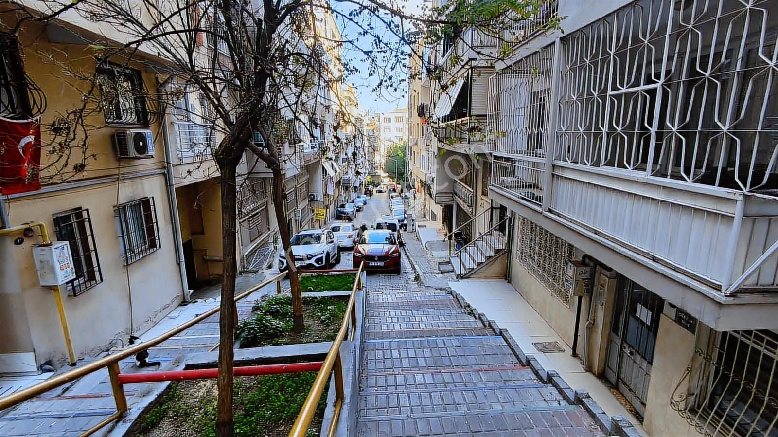 Karabağlar Ordu Caddesi Üzerinde 115 M² 3+1 Doğalgazlı Satılık - Görsel 25