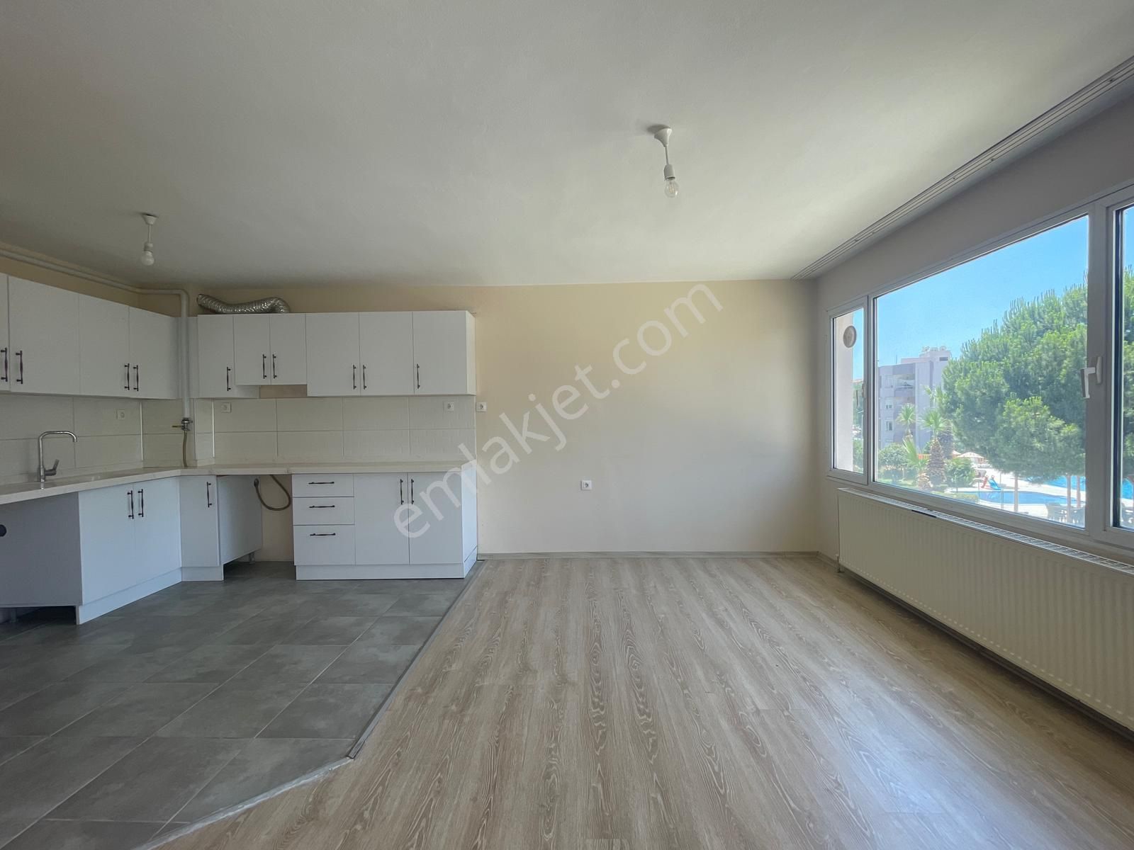 Havuzlu Sitede,bakımlı 3 Cepheli Ferah 3+1 Daire Sizi Bekliyor ! - Görsel 10