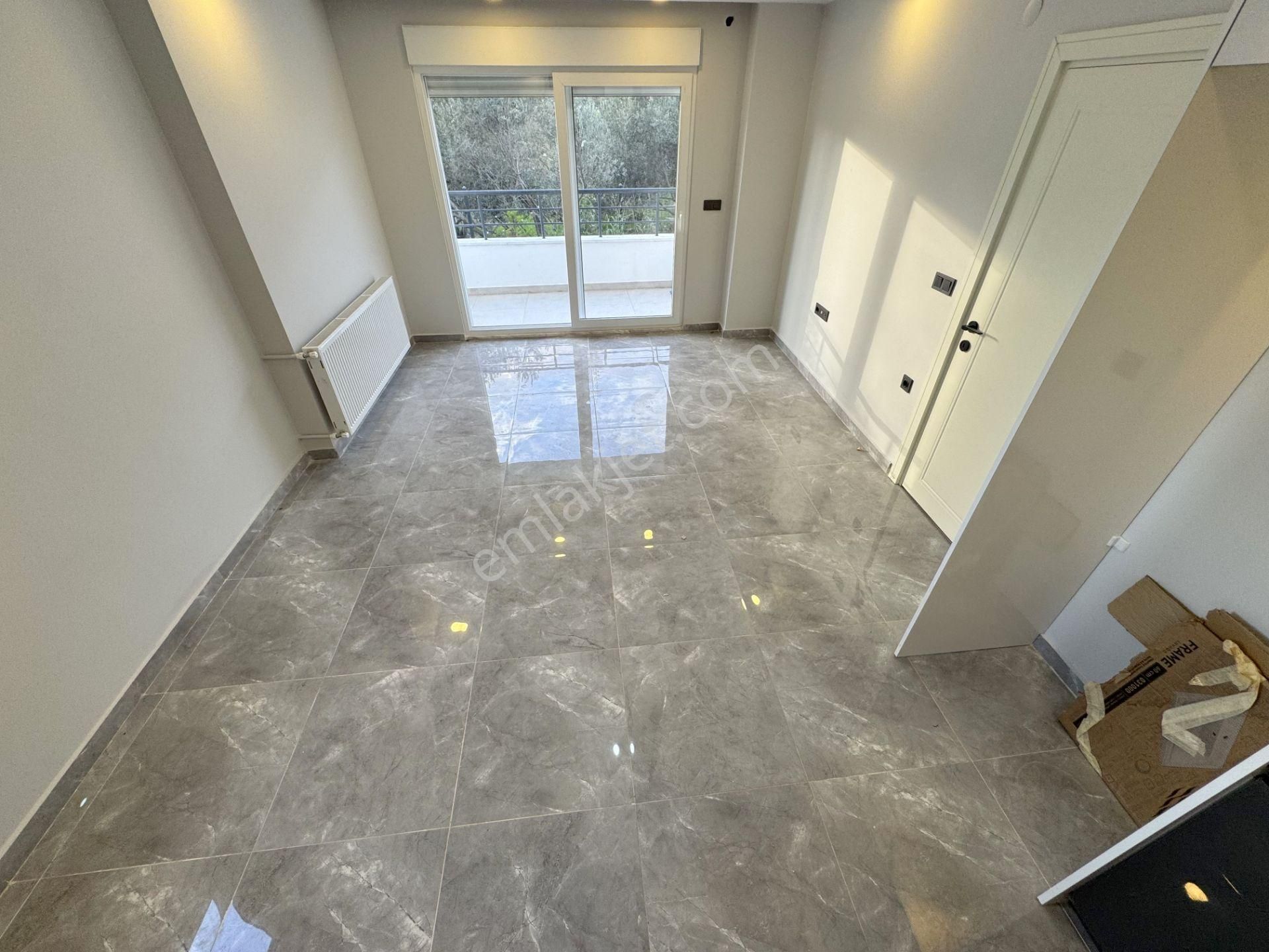 🟣 Güç Gayrimenkul'den Güre'de Doğa Manzaralı Teraslı Modern Tasarımlı 5+1 Villa - Görsel 22