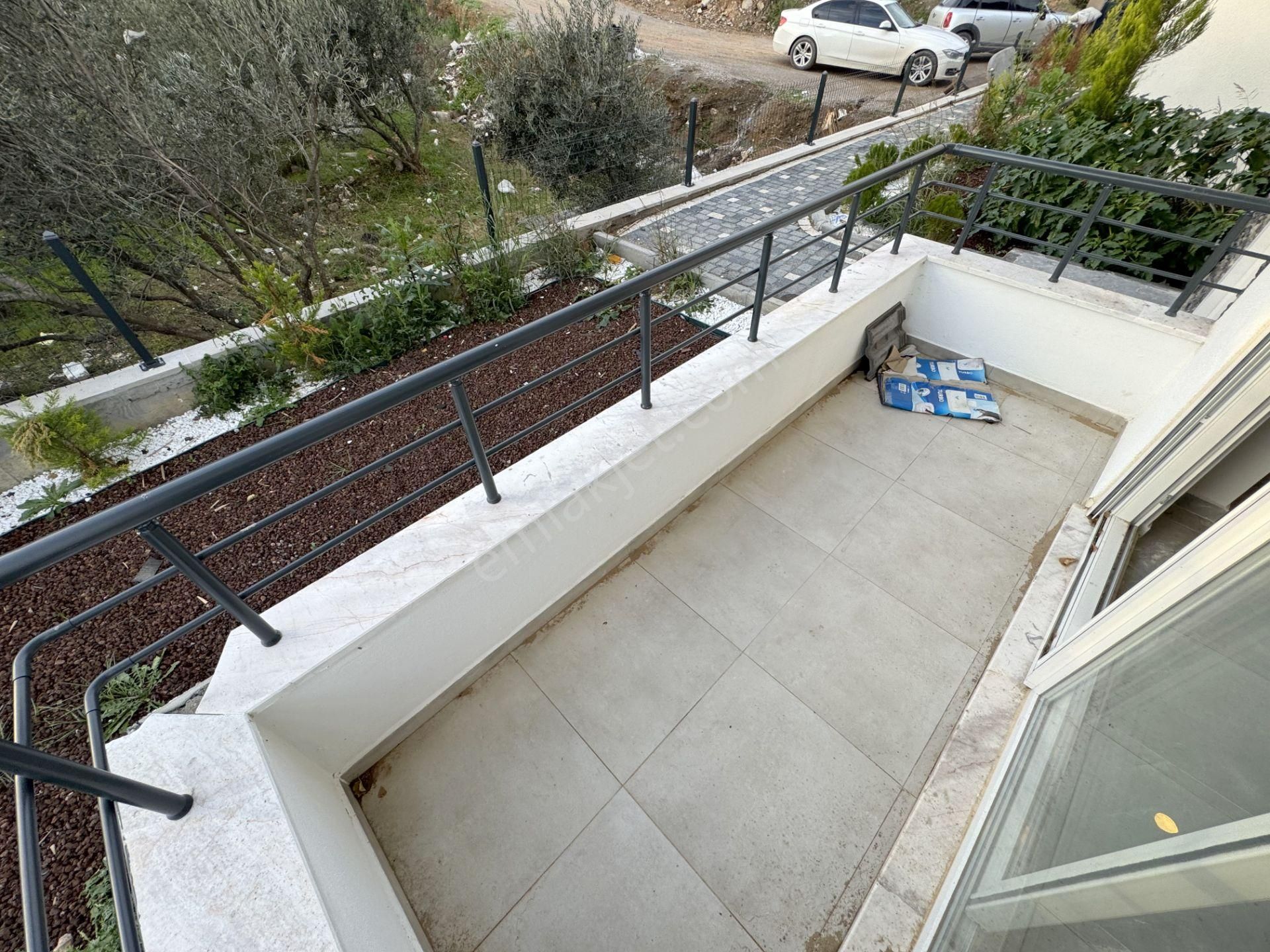 🟣 Güç Gayrimenkul'den Güre'de Doğa Manzaralı Teraslı Modern Tasarımlı 5+1 Villa - Görsel 27