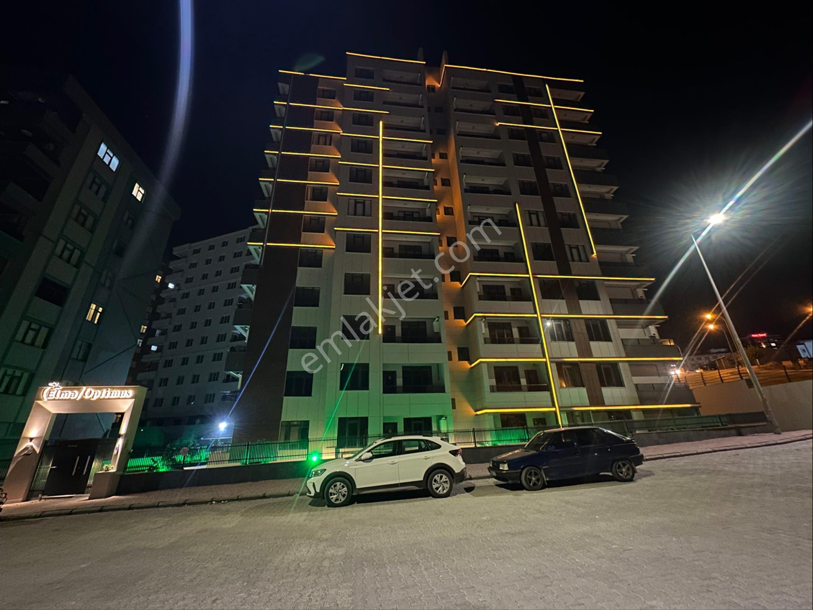 Akev Gayrimenkul'den Doğukentte Lüks Eşyalı 1+1 Daire - Görsel 25