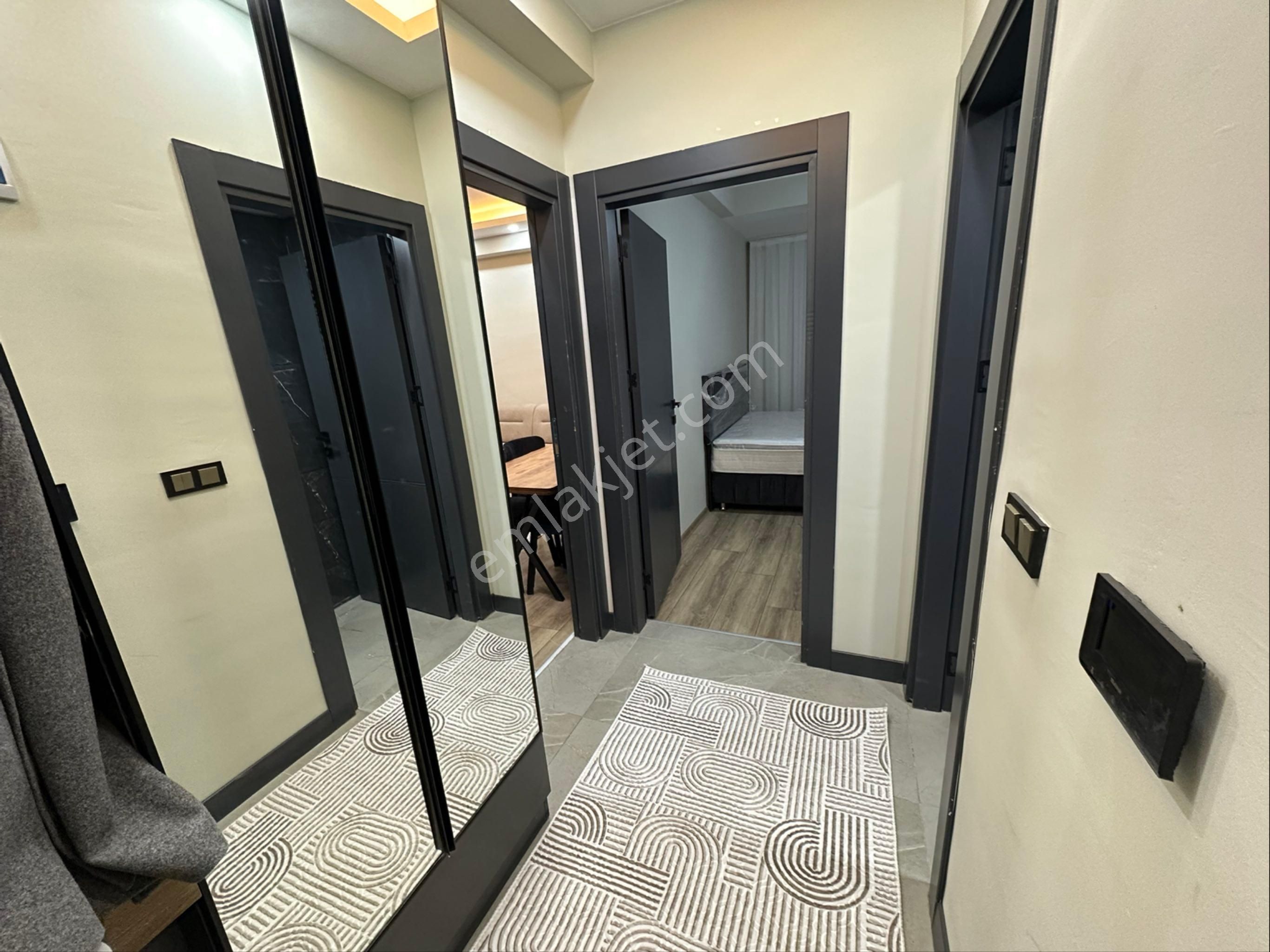 Akev Gayrimenkul'den Doğukentte Lüks Eşyalı 1+1 Daire - Görsel 13