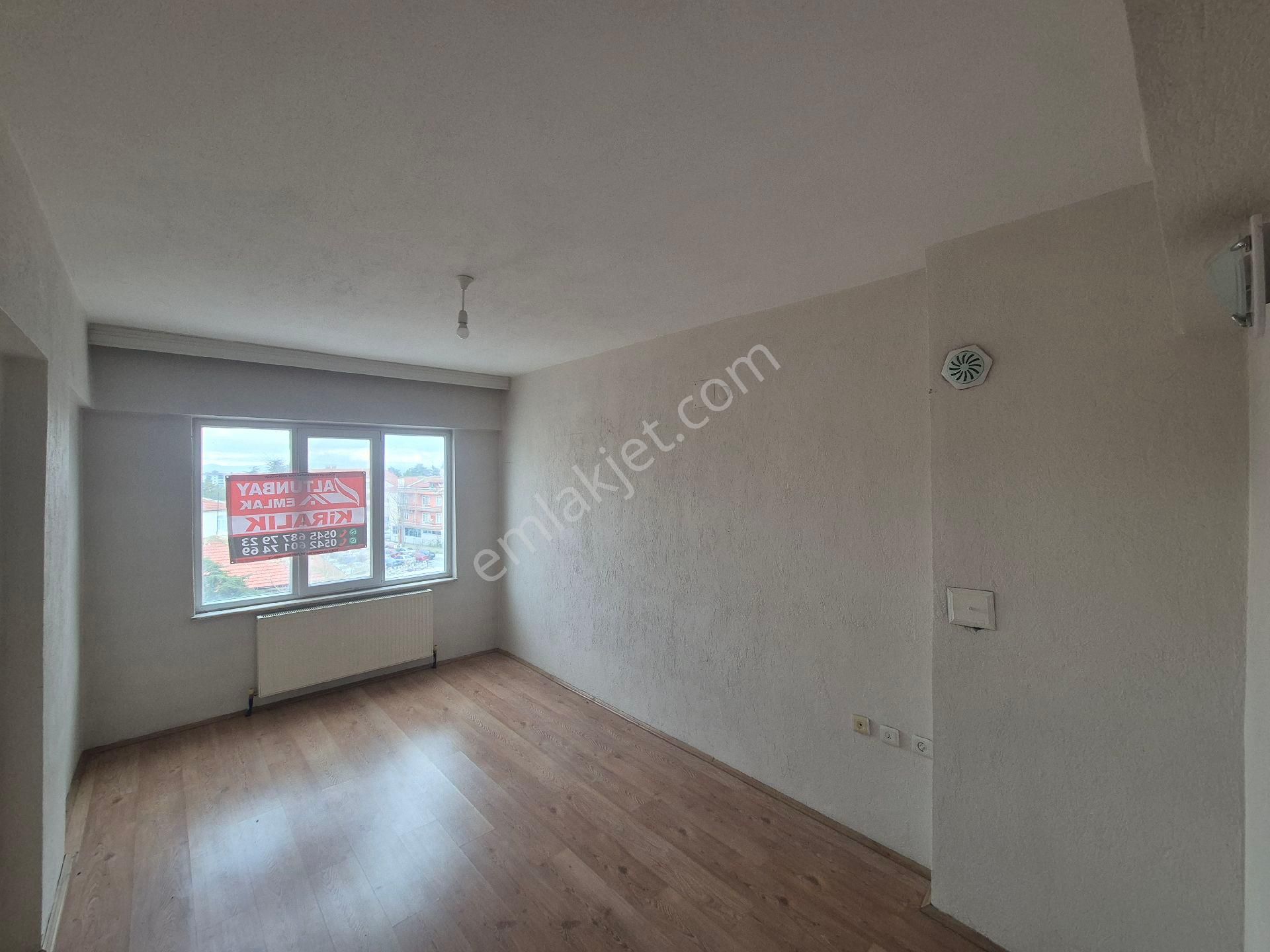 Kaymakamlık Arkasında 2+1 Kiralık Arakat - Görsel 16