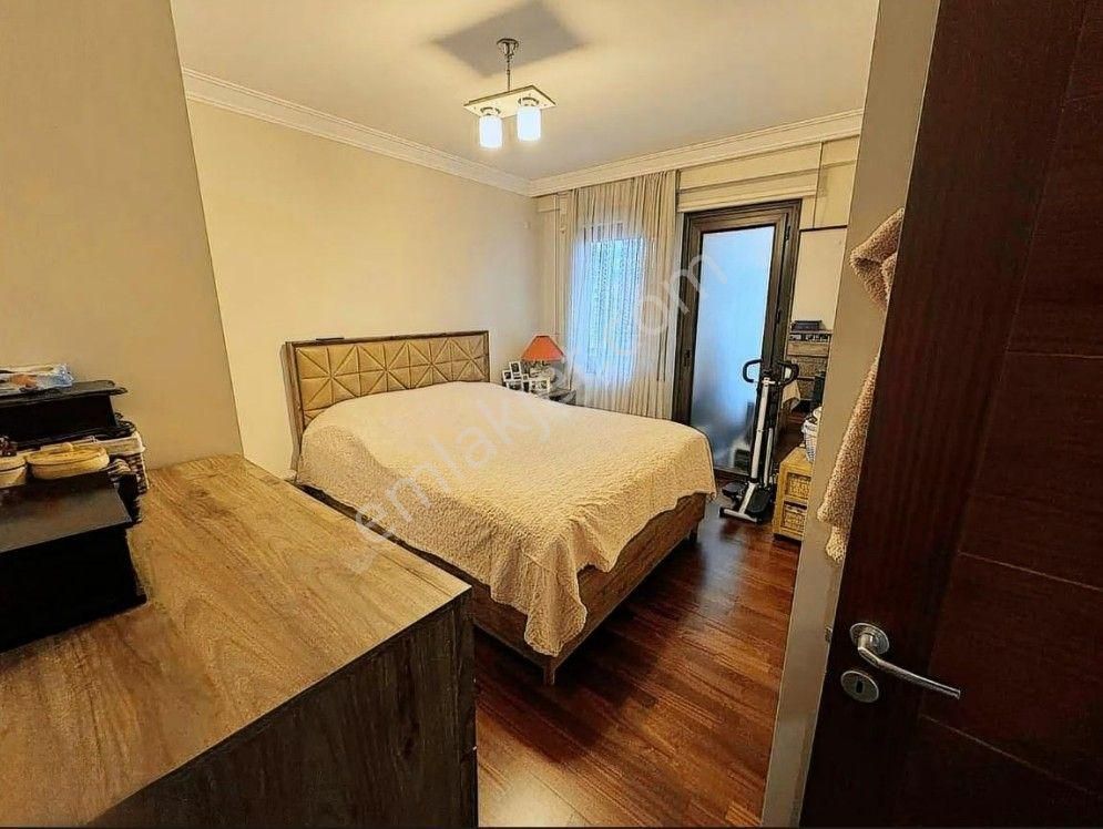 Mükemmel Konumda Ulaşımlara Yürüme Mesafesinde Ebeveyn Bayo Bakon İskanlı 3+1 Daire - Görsel 8