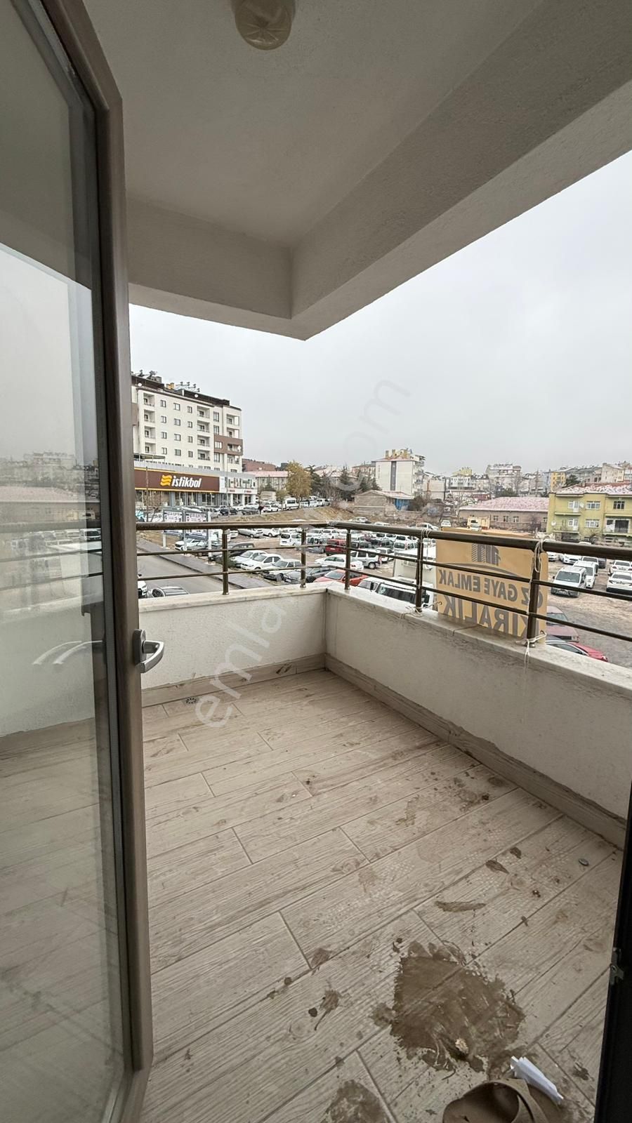 Öz Gaye Emlaktan Develi Çarşı Merkezde Kiralık Daire - Görsel 4