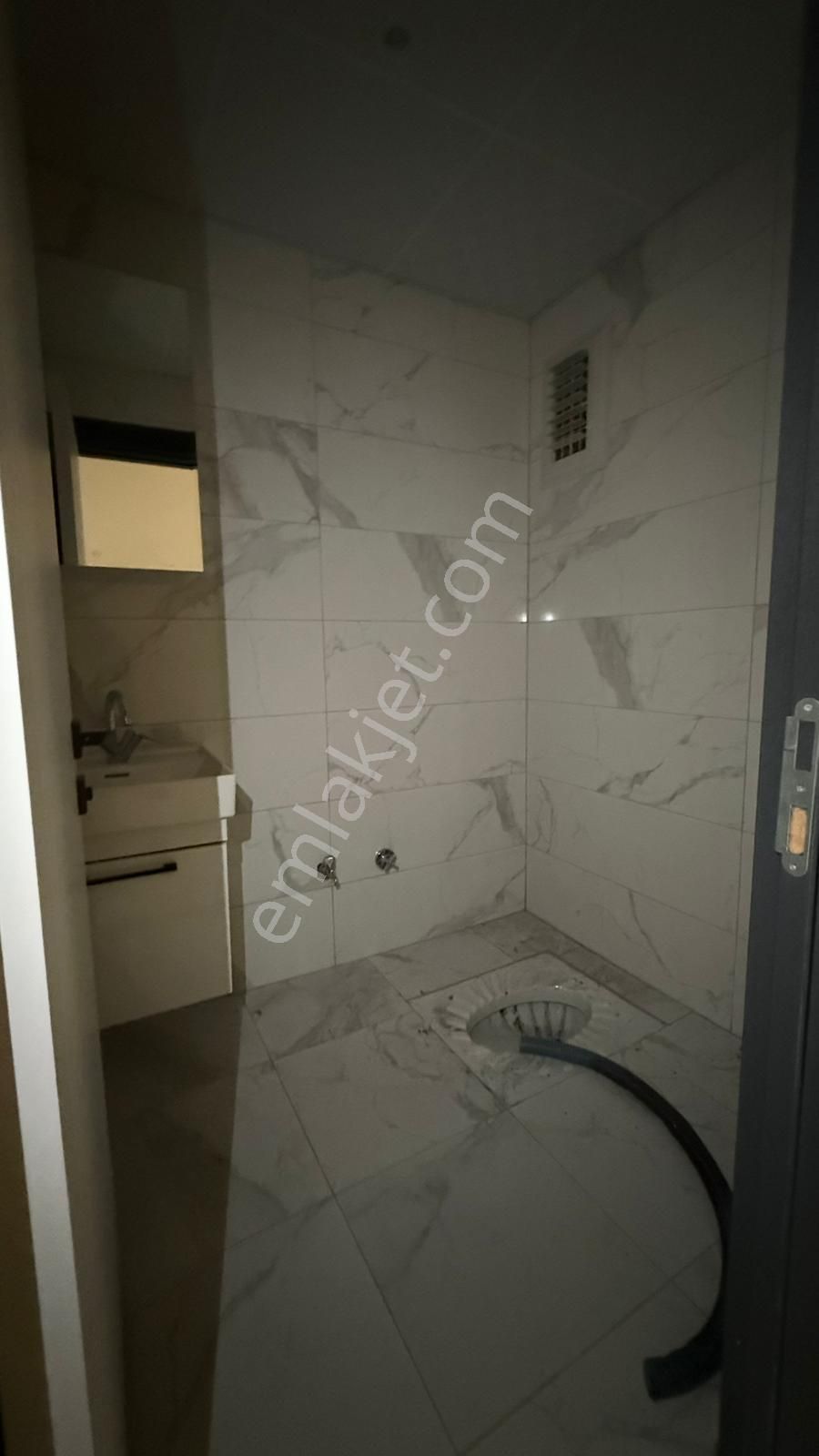 Öz Gaye Emlaktan Develi Çarşı Merkezde Kiralık Daire - Görsel 10