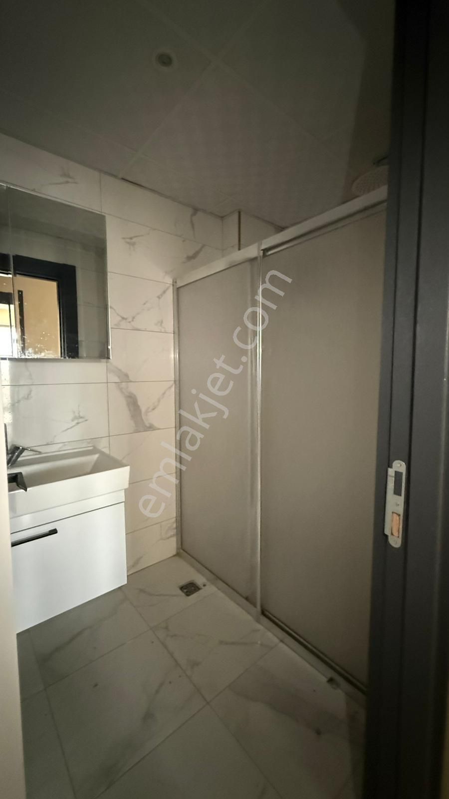 Öz Gaye Emlaktan Develi Çarşı Merkezde Kiralık Daire - Görsel 7