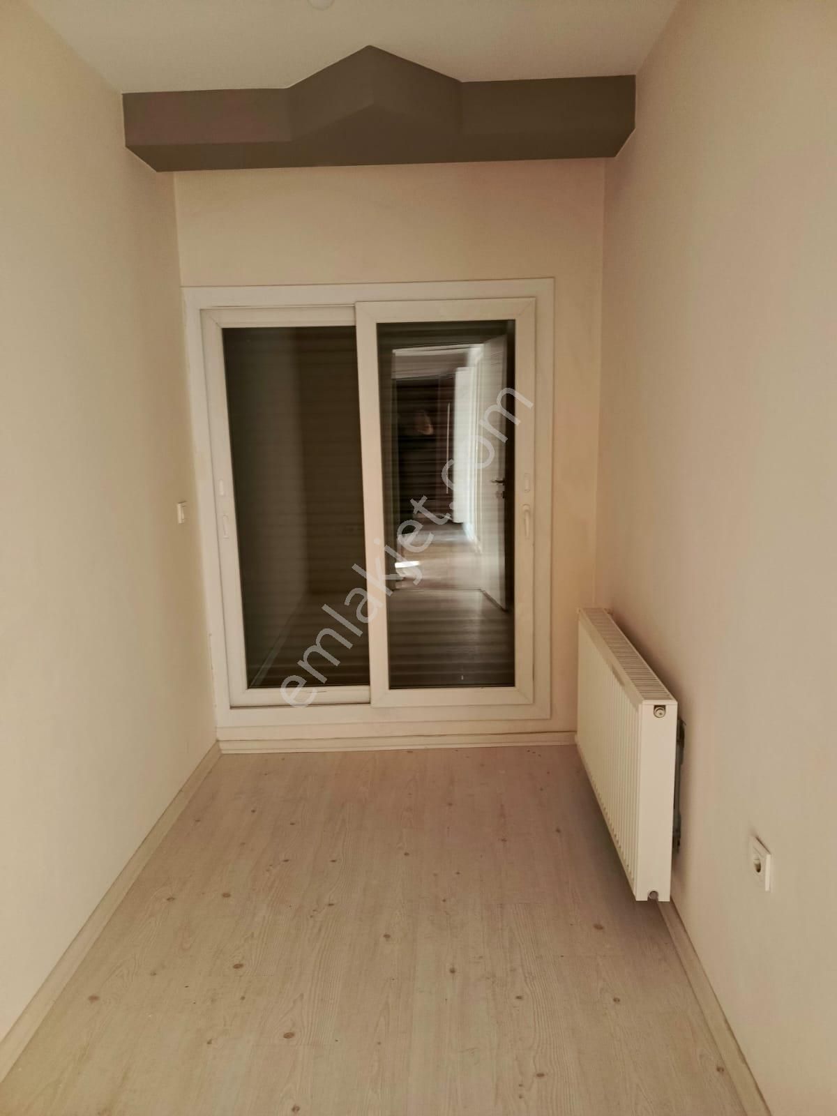 Yenigirne De Kiralık 2+1 Daire Medikal Arkası 7408 Sok. Fahrettin Apt. No.2 - 3.kat Daira 9 - 70 M2 - Görsel 6