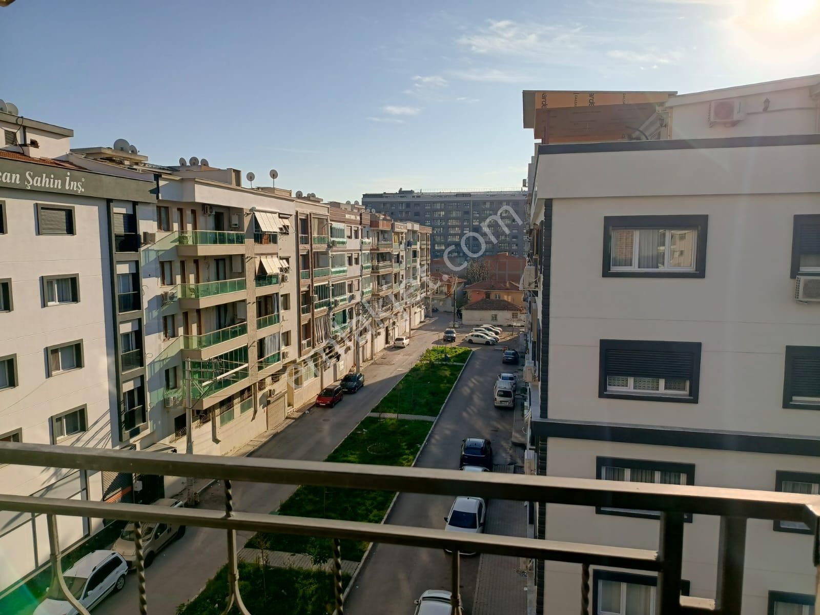 Yenigirne De Kiralık 2+1 Daire Medikal Arkası 7408 Sok. Fahrettin Apt. No.2 - 3.kat Daira 9 - 70 M2