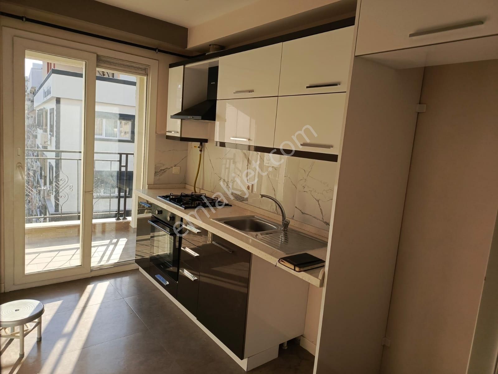Yenigirne De Kiralık 2+1 Daire Medikal Arkası 7408 Sok. Fahrettin Apt. No.2 - 3.kat Daira 9 - 70 M2 - Görsel 8