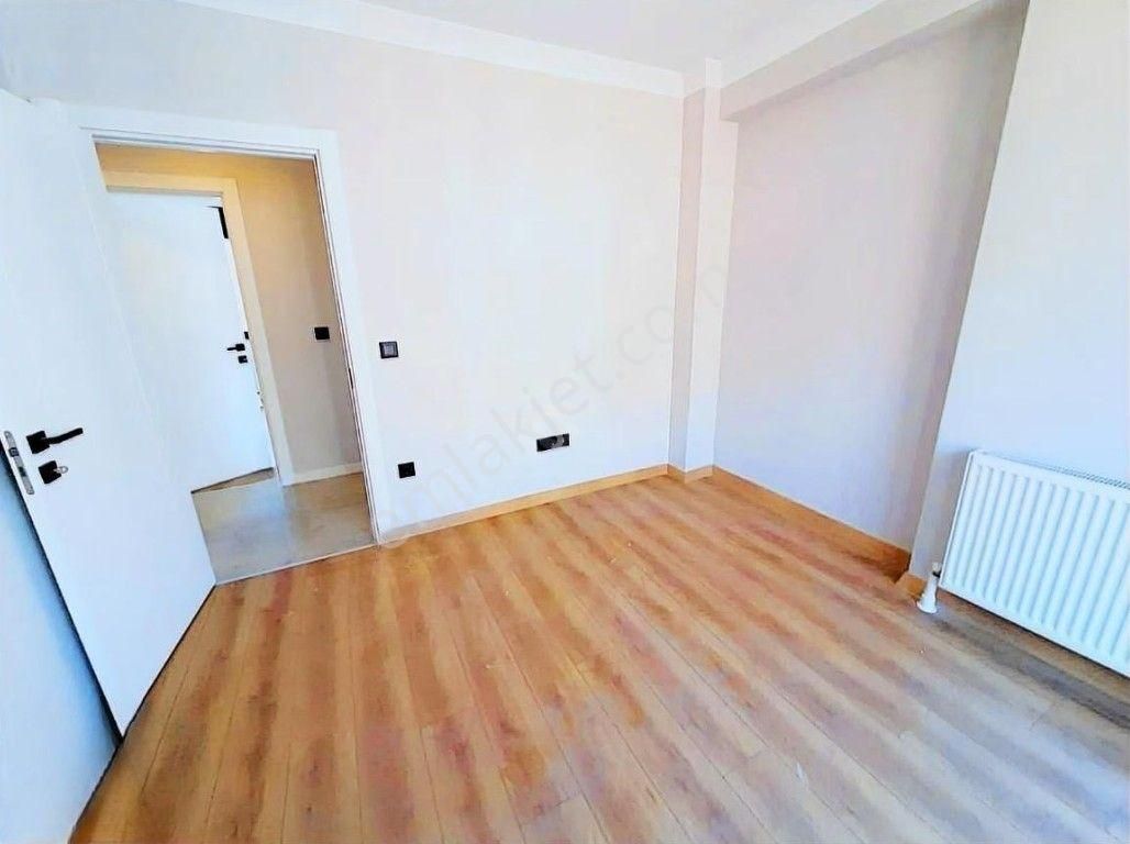 Boş.. Göztepe , Minibüs Cd. Sıfır,balkon,ebeveyn Banyolu,130m2,3+1 Daire - Görsel 9