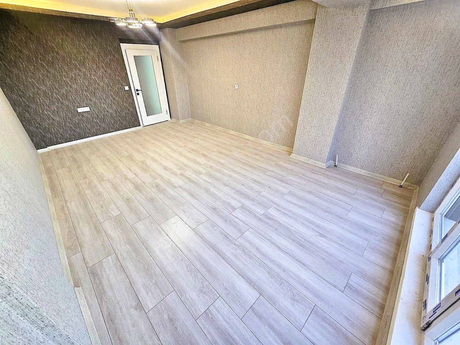 Hazardan Merkezde Ön Cephe Yüksek Kredili Uygun Fiyat --3+1--