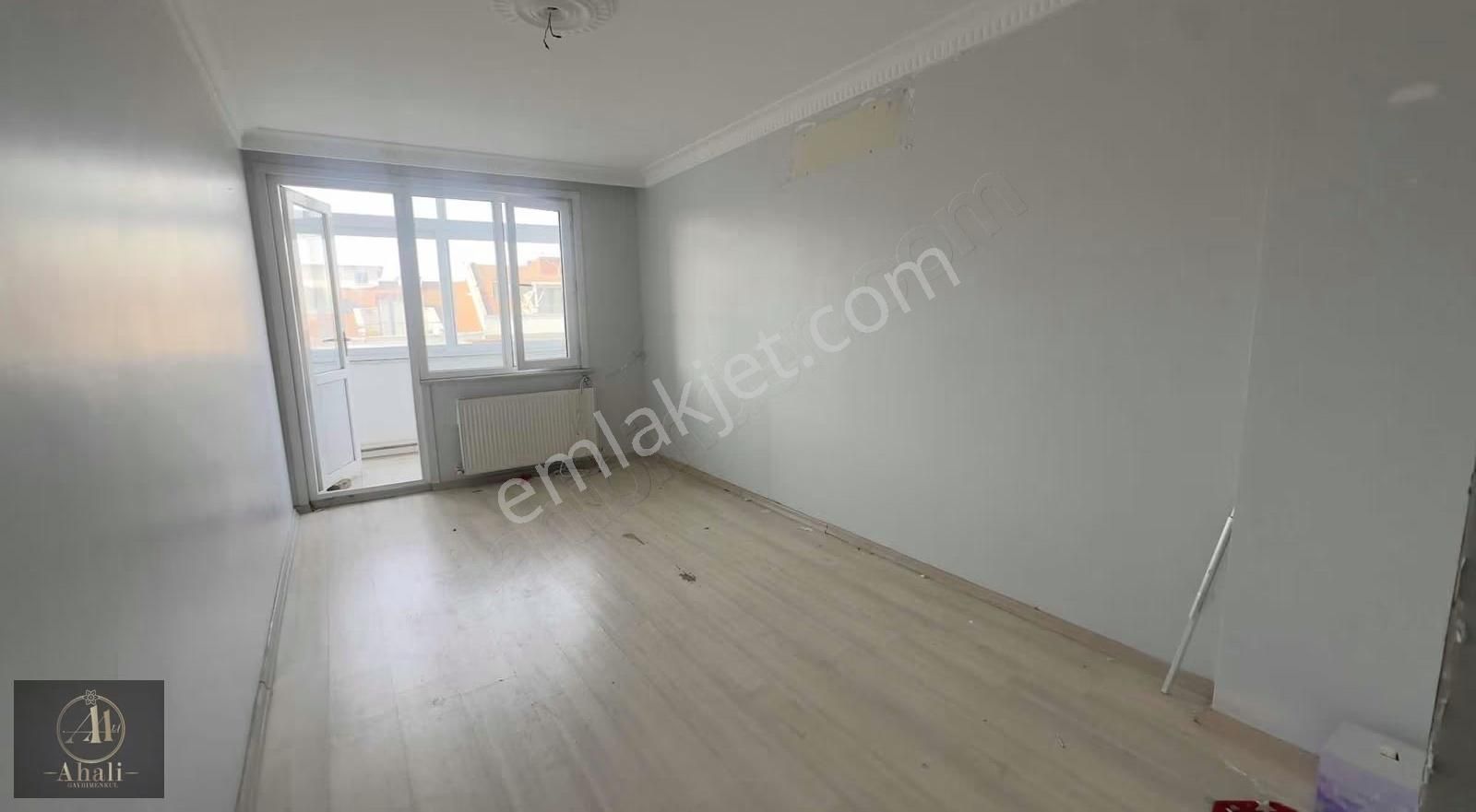 2.katta Kalp Damar Hastanesine 100m Mesafede 2+1 90m - Görsel 4