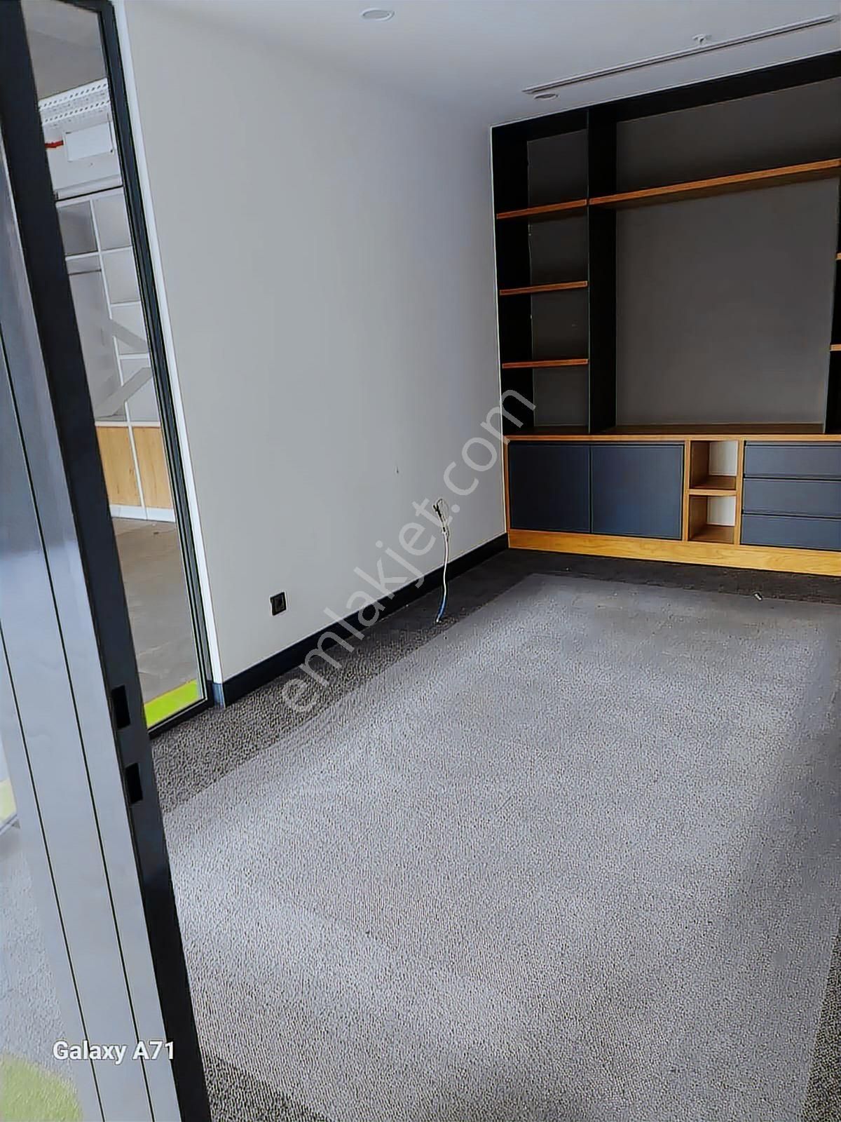 Selenıum Retro9 A Blok'ta Taşınmaya Hazır Ofis 350 M2 - Görsel 14