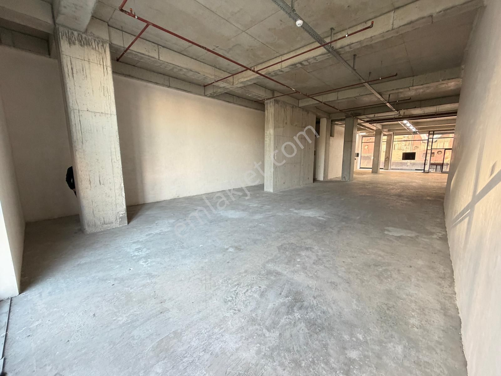 Aydın İnş. Sanayi İçinde 300m2 4.50h Yüksek Giriş Dükkan - Görsel 3
