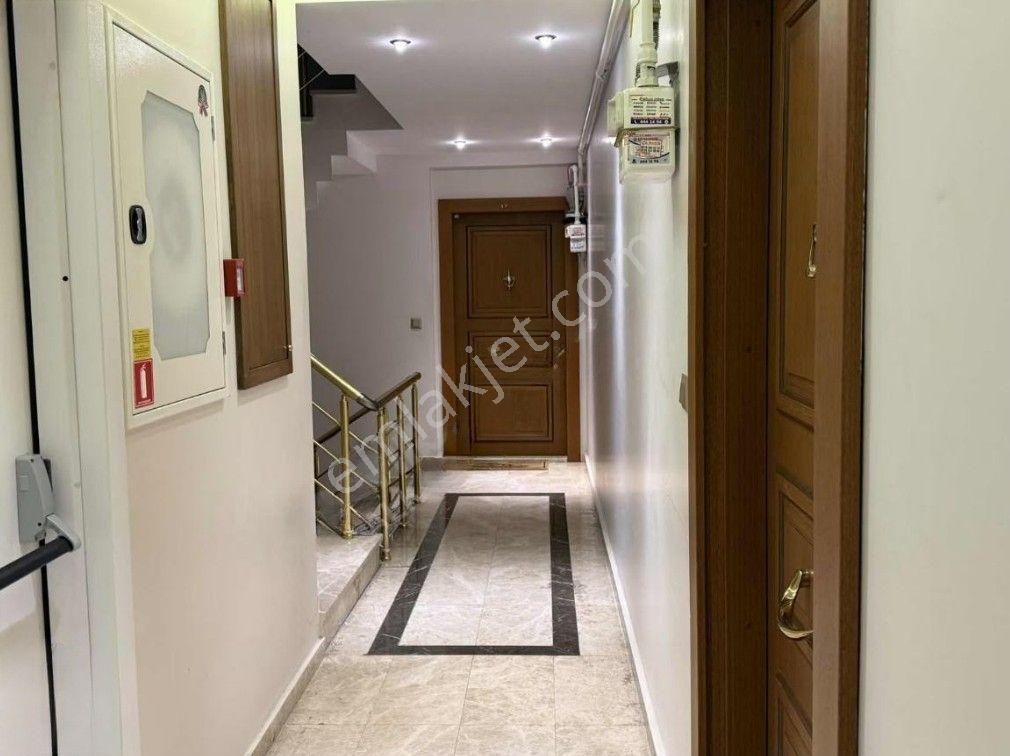 Boş... Suadiye'de Satılık 2+1 Daire Ebeveyn Banyo Balkonlu Ara Kat - Görsel 15