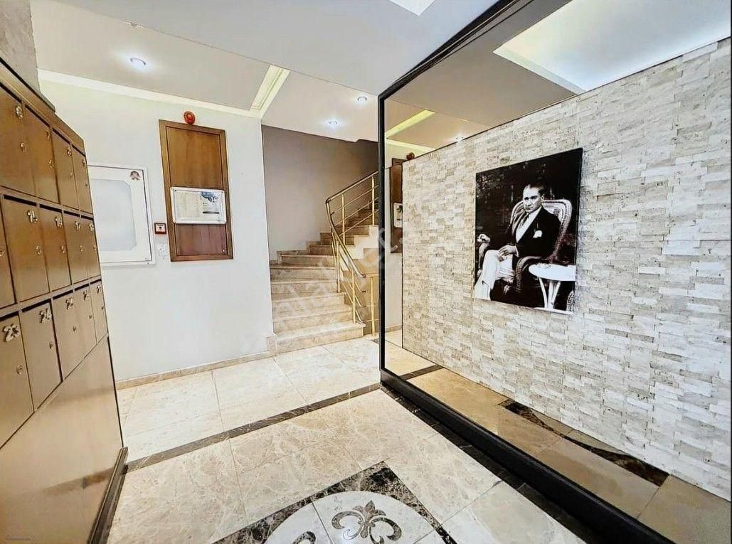 Boş... Suadiye'de Satılık 2+1 Daire Ebeveyn Banyo Balkonlu Ara Kat - Görsel 16