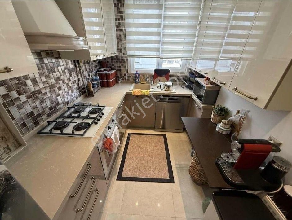 Boş... Suadiye'de Satılık 2+1 Daire Ebeveyn Banyo Balkonlu Ara Kat - Görsel 5