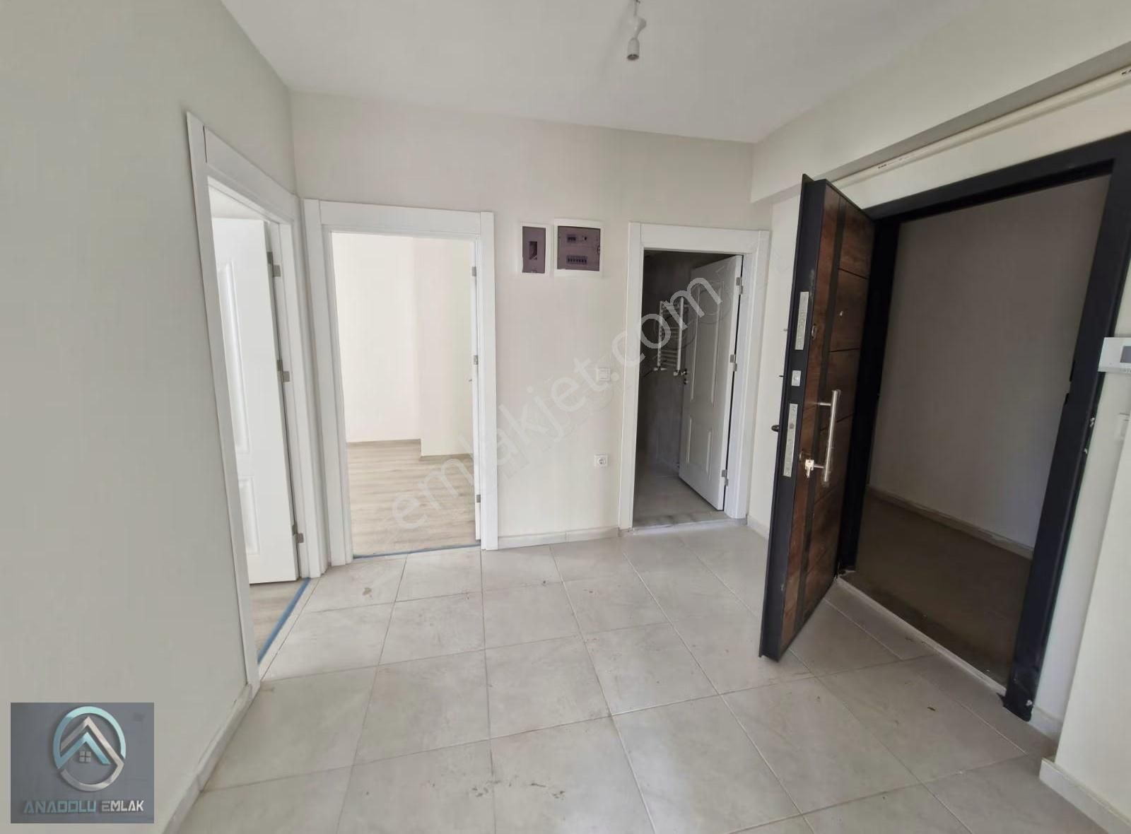 Biga Hamdibey Mah. Toplu Konutlarda 2+1 Açık Mutfaklı Asansörlü - Görsel 2