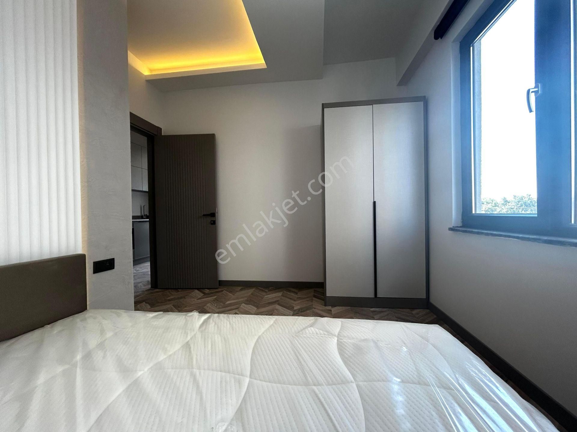 Görükle'de 2+1 Merkezi Konum Lüks Eşyalı Satılık Daire - Görsel 12