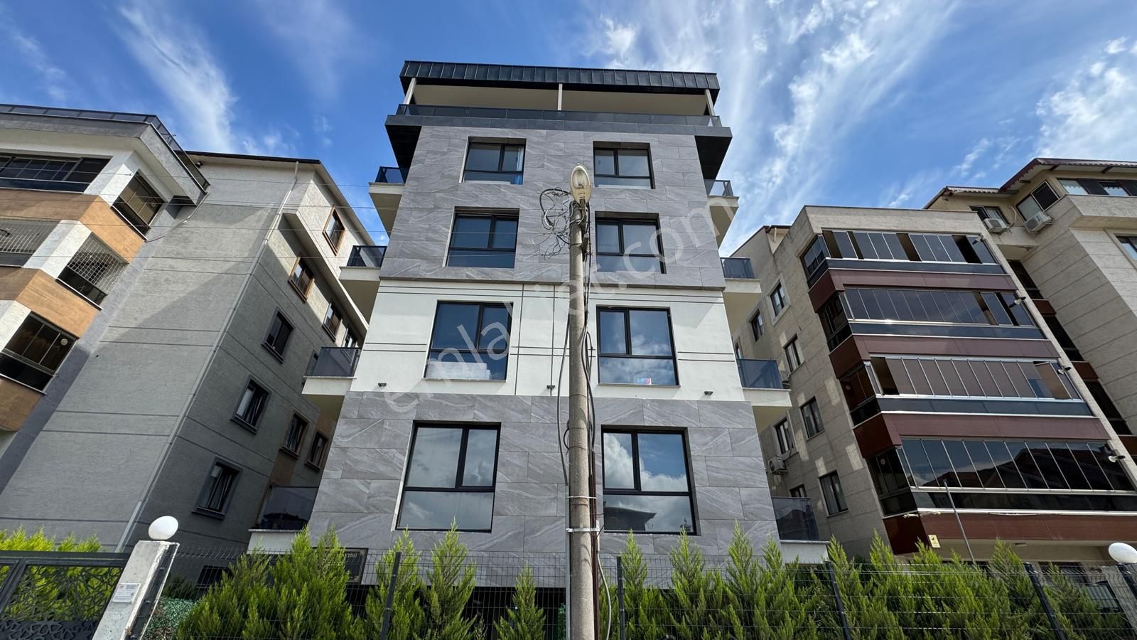 Görükle'de 2+1 Merkezi Konum Lüks Eşyalı Satılık Daire - Görsel 30