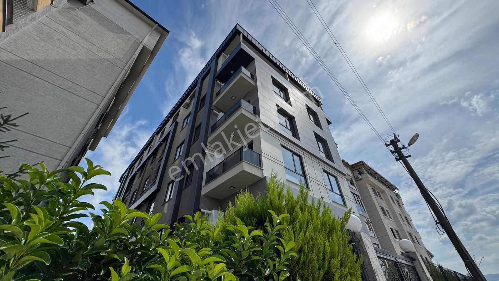 Görükle'de 2+1 Merkezi Konum Lüks Eşyalı Satılık Daire - Görsel 28