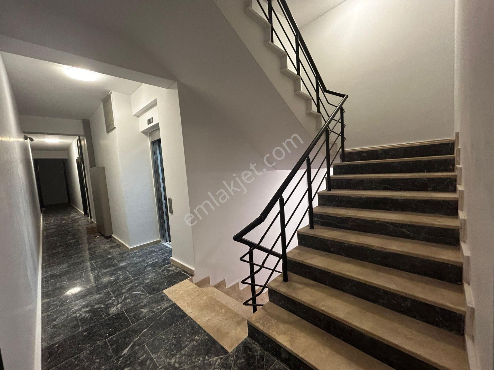 Görükle'de 2+1 Merkezi Konum Lüks Eşyalı Satılık Daire - Görsel 23