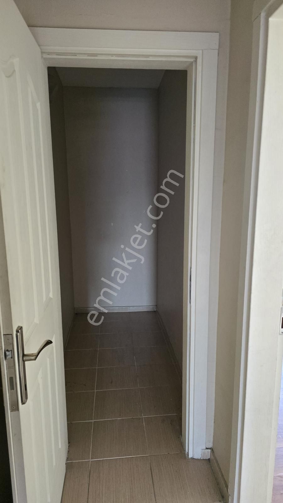 Fms Gayrimenkulden Menemende 3+1 Kiralık Daire İzbana 350 Mt - Görsel 13