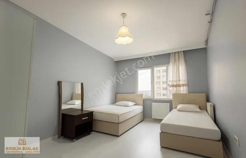 Metrobüse E-5 Yakın 2+1 Ebeveyn Banyolu Site İçi Daire - Görsel 6