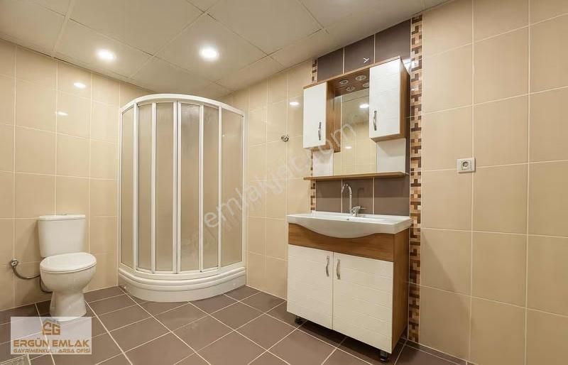 Metrobüse E-5 Yakın 2+1 Ebeveyn Banyolu Site İçi Daire - Görsel 24