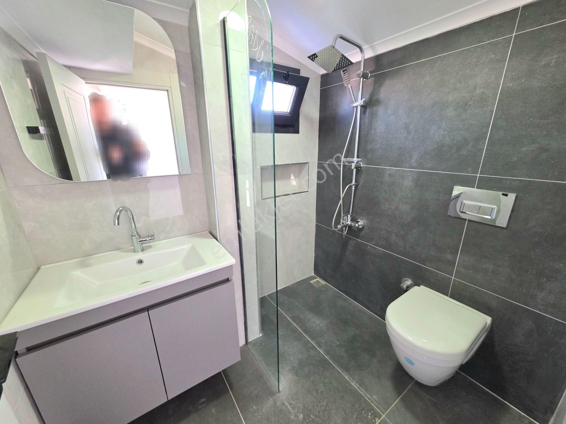 Vahdet'ten Akçay'da Köşe Cephe Muhteşem Müstakil Bahçeli Villa ! - Görsel 35