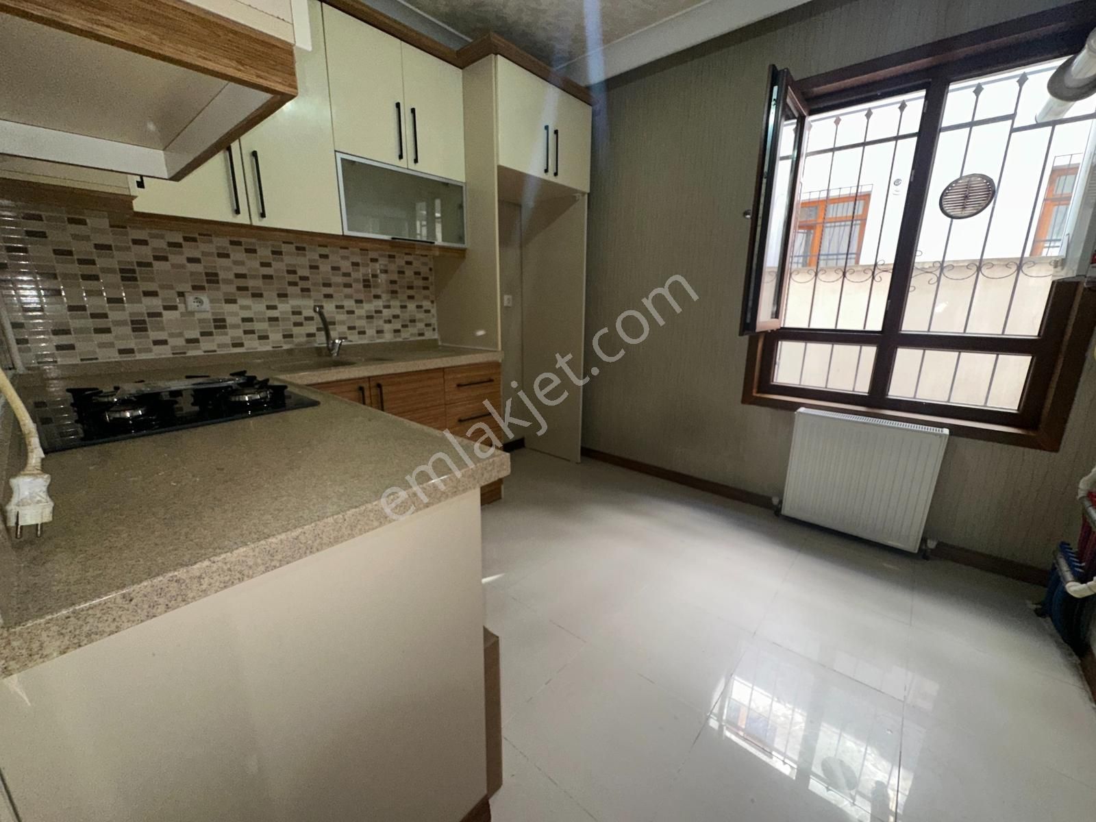 Turyap'tan Bağlarbaşı Mah 431 Cad 3+1 110m2 12 Yıllık Bina - Görsel 33