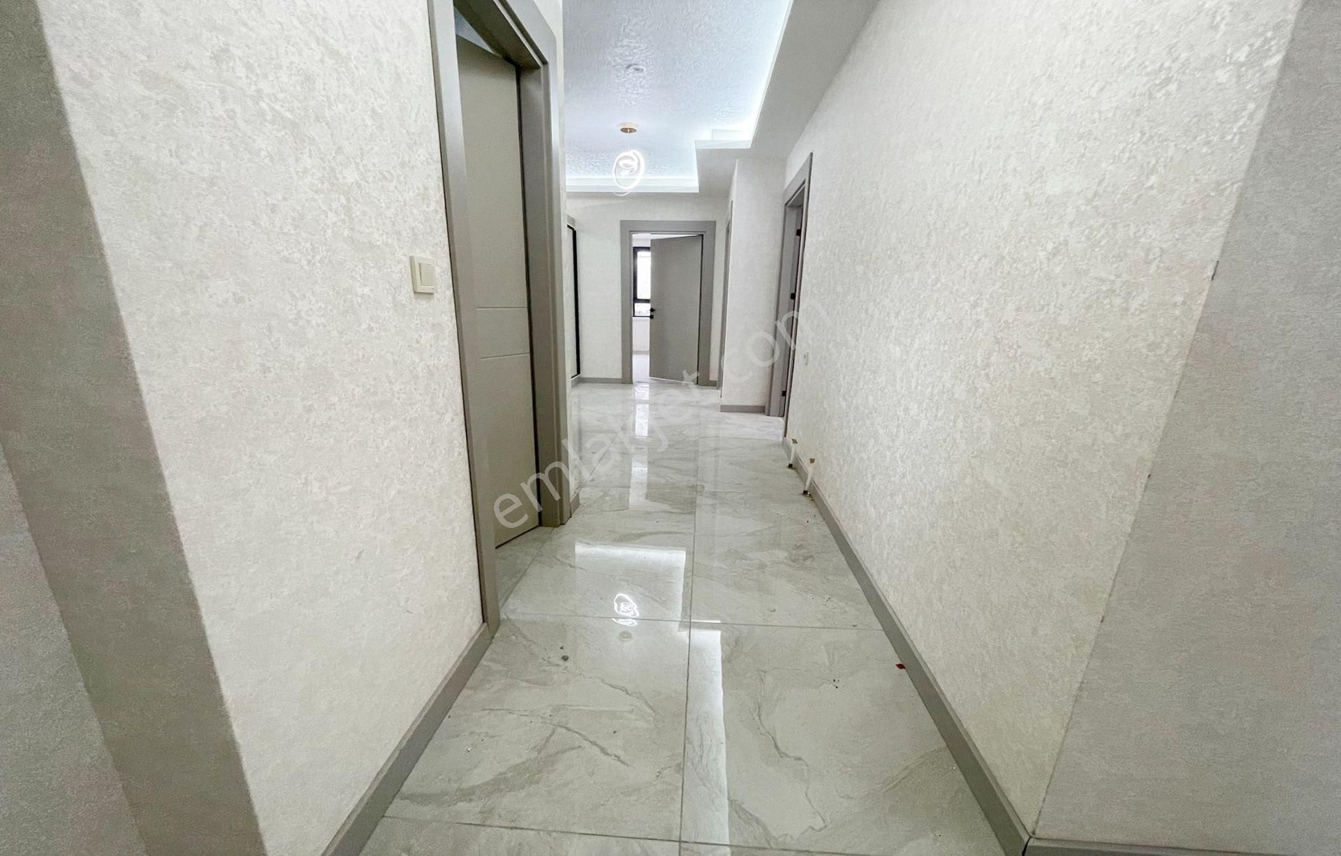 **karakaya`da 4+1 Ebeveyn Banyolu Çift Balkonlu Fırsat Dairesi** - Görsel 8