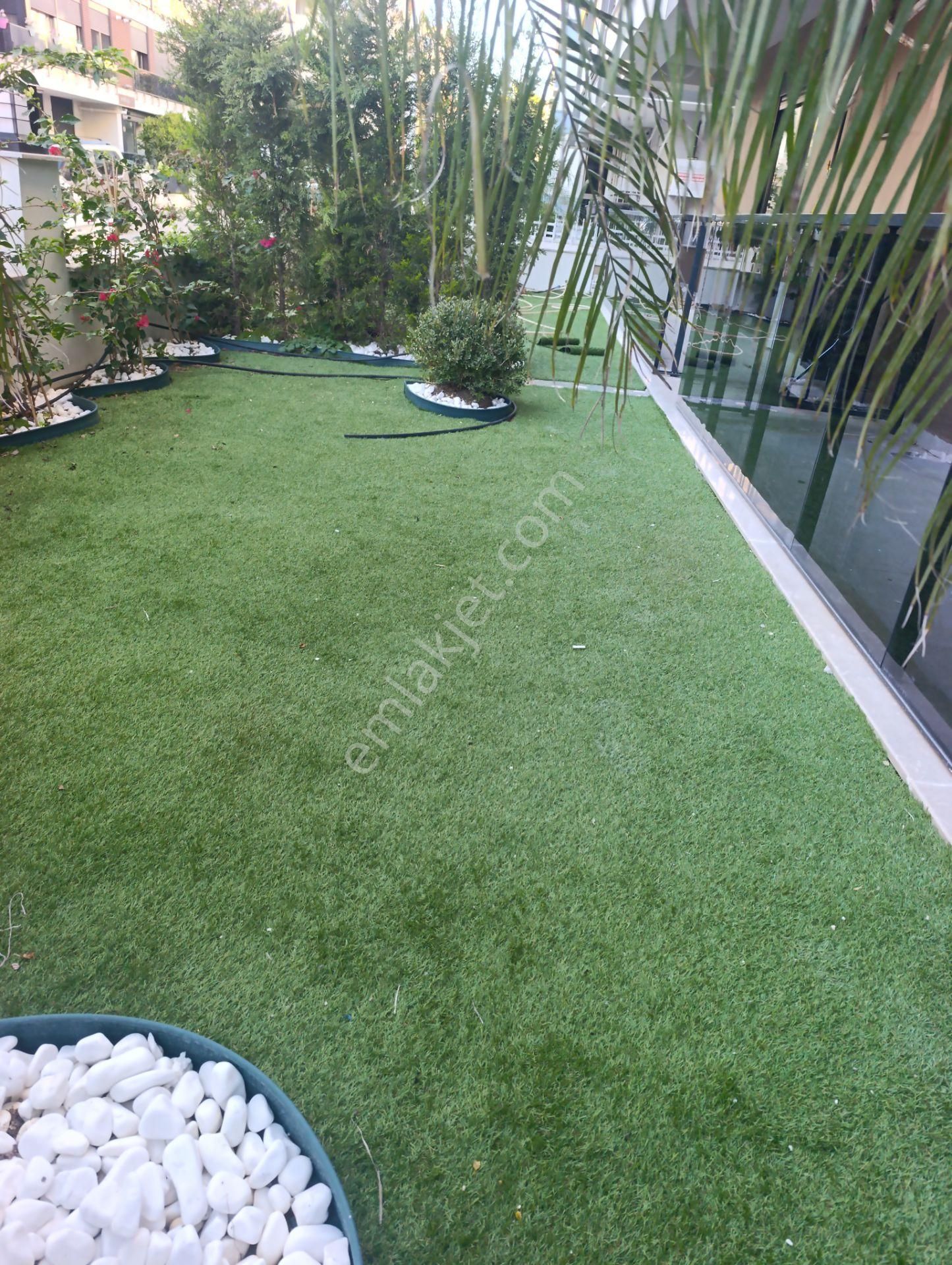 Konyaaltı Caddesine Yakın , Sıfır , Katta 2+1 Satılık Daire