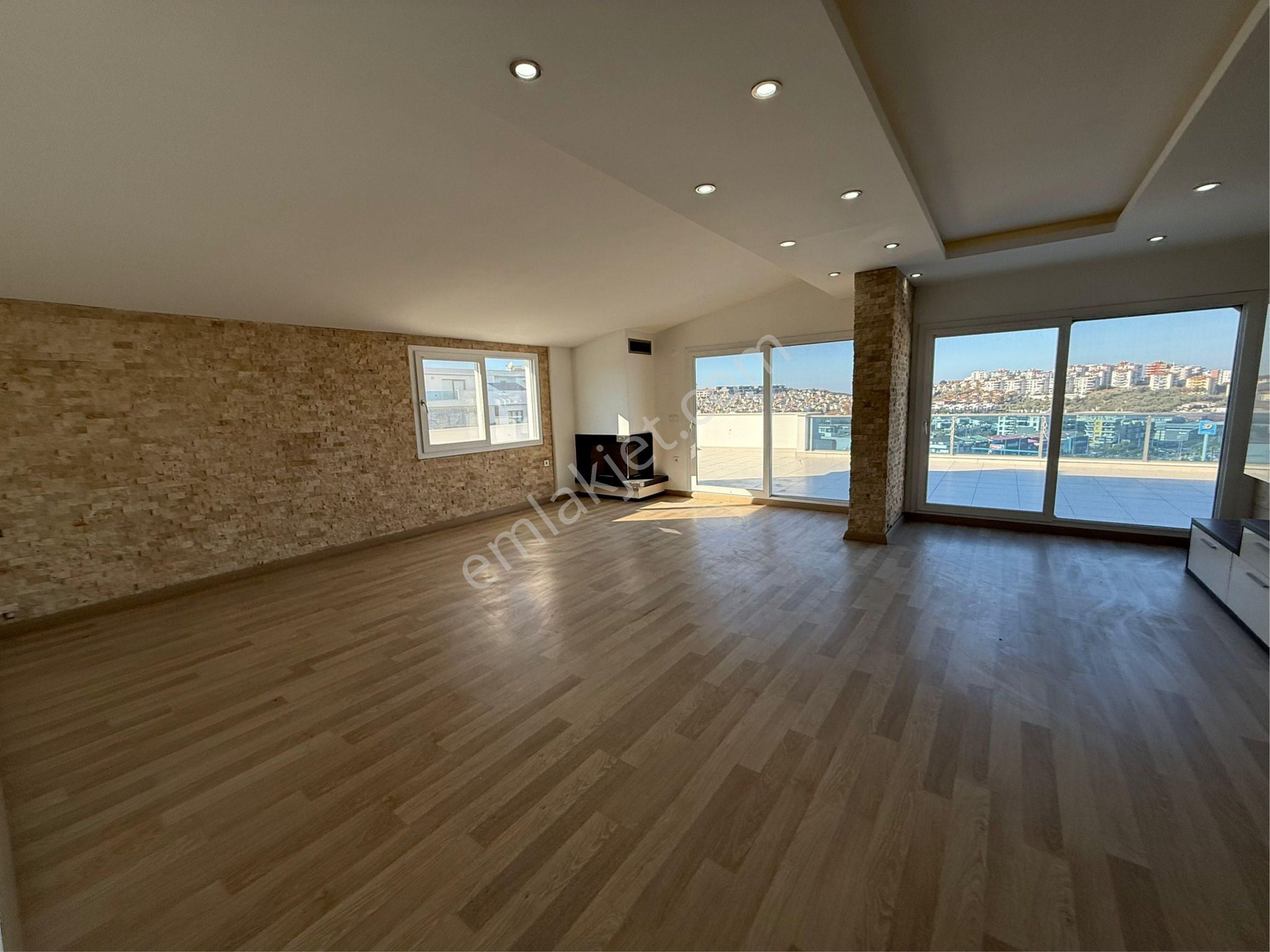 Full Deniz Manzaralı Çatı Dubleks 4₺1 Daire - Görsel 11