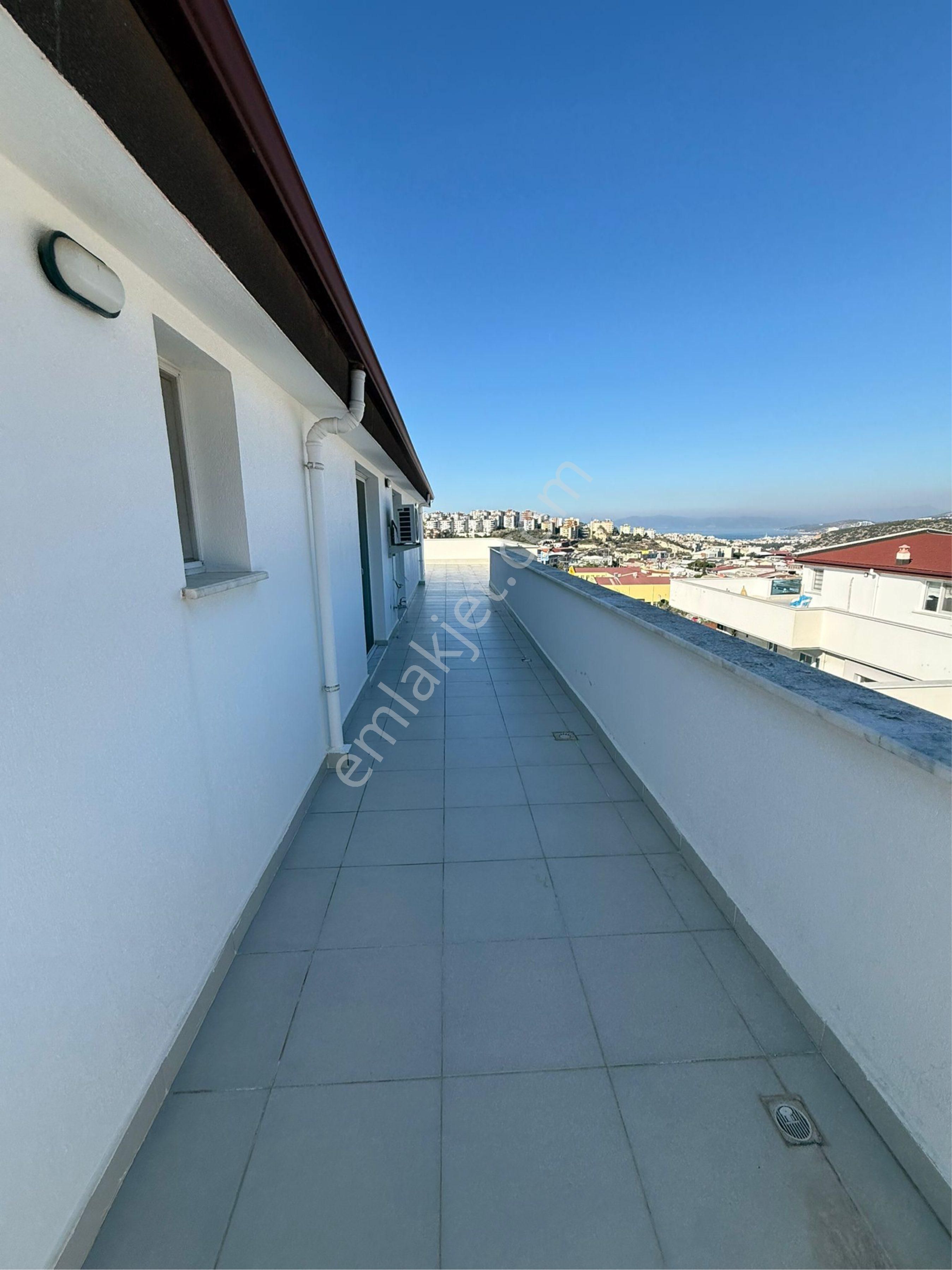 Full Deniz Manzaralı Çatı Dubleks 4₺1 Daire - Görsel 18