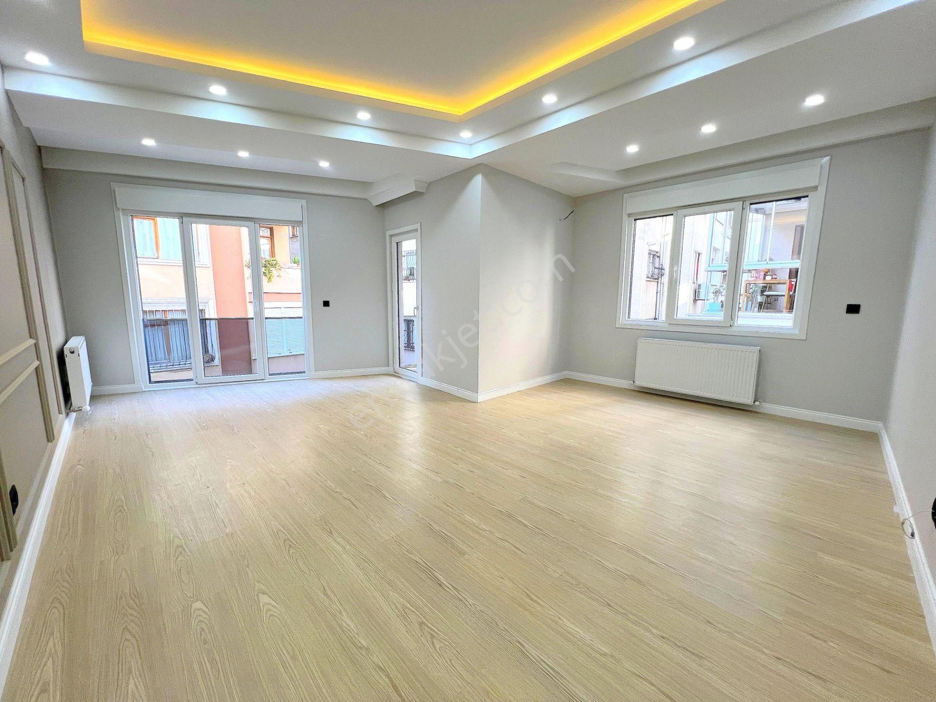 ▃birikim▃altıntepe Sahile Yakın 3 Yıllık Binada Balkonlu Lüx 2+1 - Görsel 3