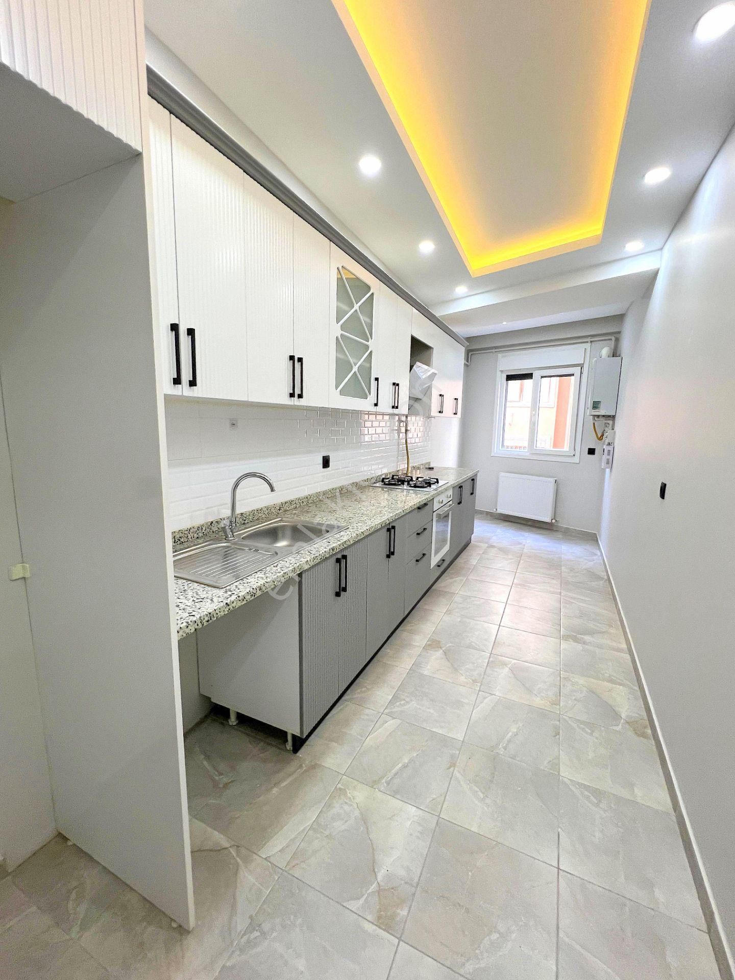 ▃birikim▃altıntepe Sahile Yakın 3 Yıllık Binada Balkonlu Lüx 2+1 - Görsel 9