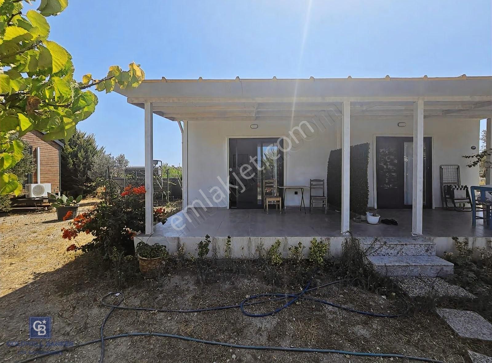 Çeşme Ovacıkta Kiralık 1+1 Çiftlik Evi - Görsel 2