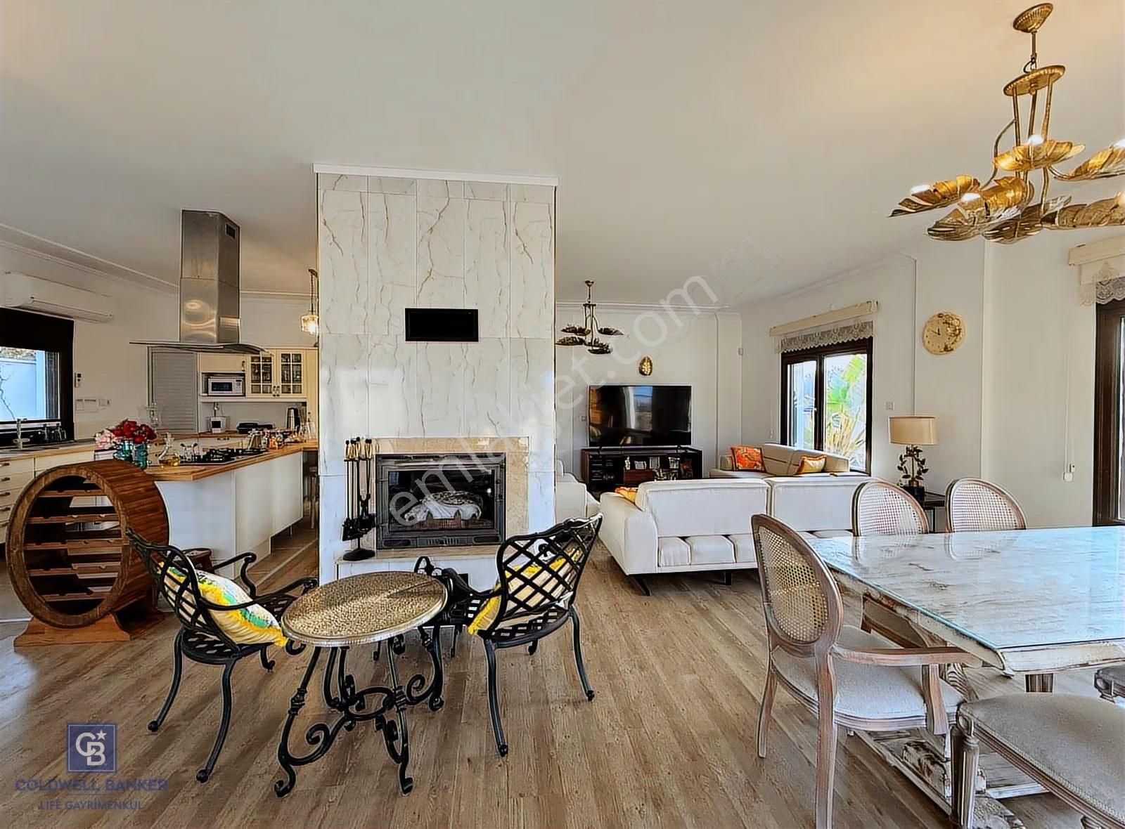 Çeşme Musalla Da Lüks Müstakil Havuzlu Satılık Villa - Görsel 12