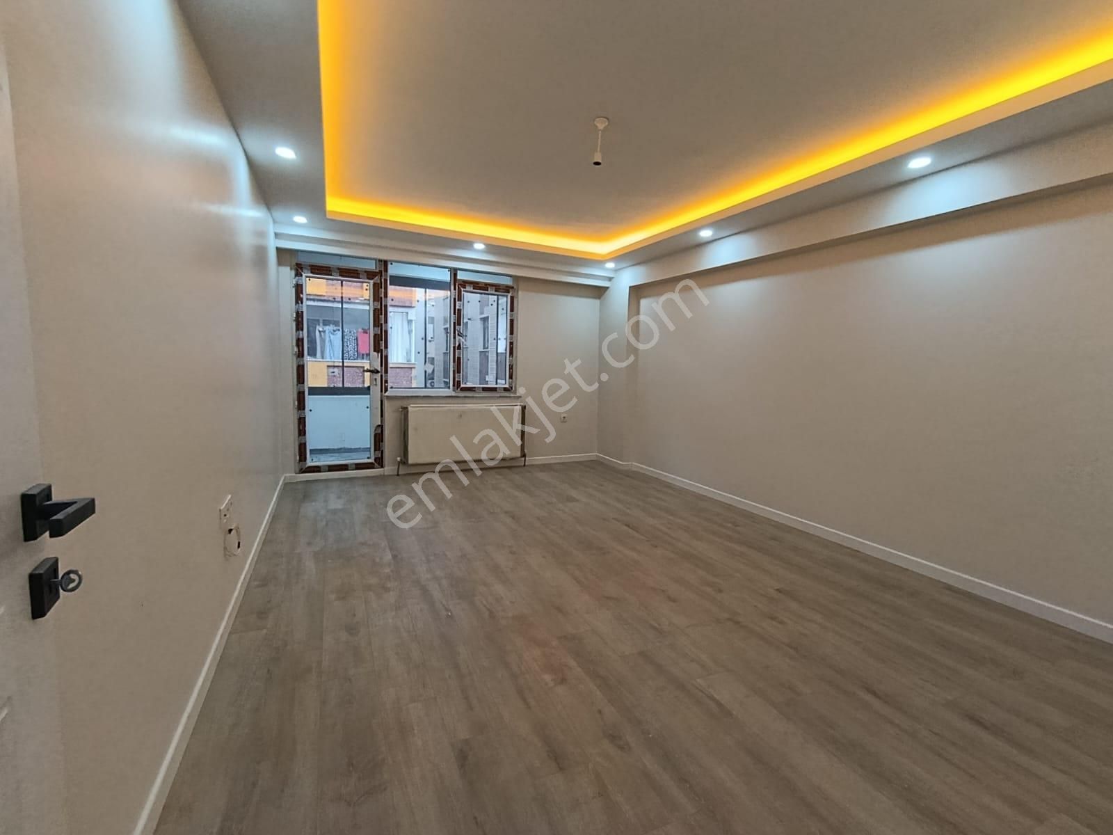 Bahçelievler Cumhuriyet Mahallesi Yeni Bina 2+1 Satılık Daire - Görsel 2