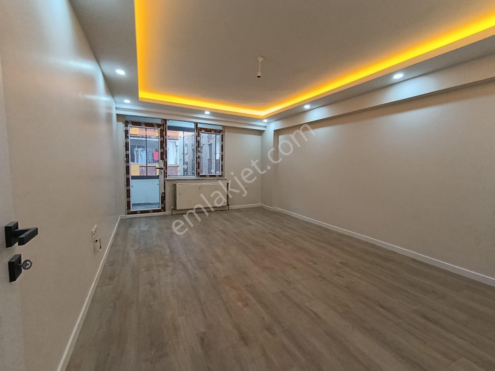 Bahçelievler Cumhuriyet Mahallesi Yeni Bina 2+1 Satılık Daire - Görsel 3